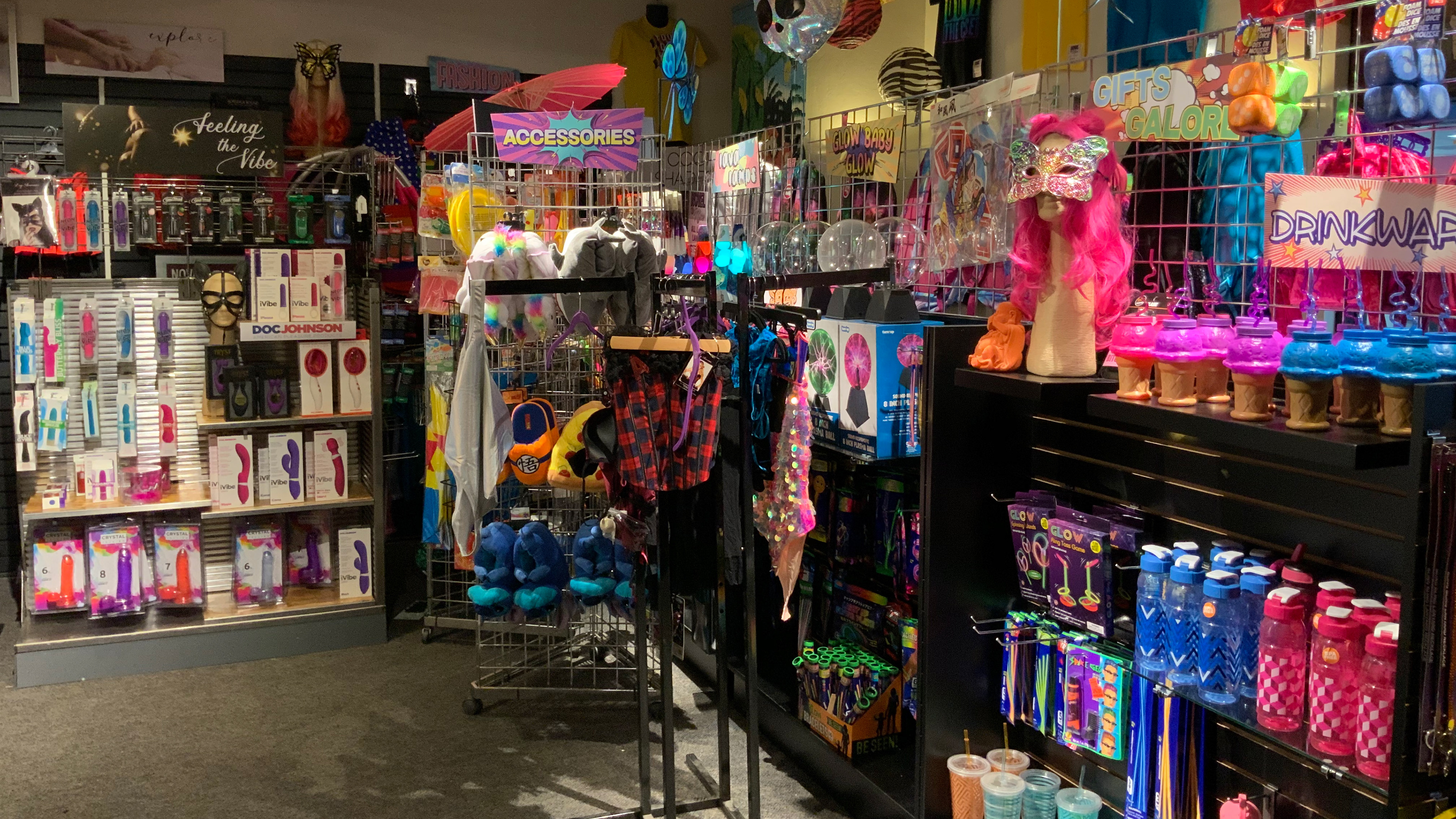 Novelty Shop - 13 Reasons Why