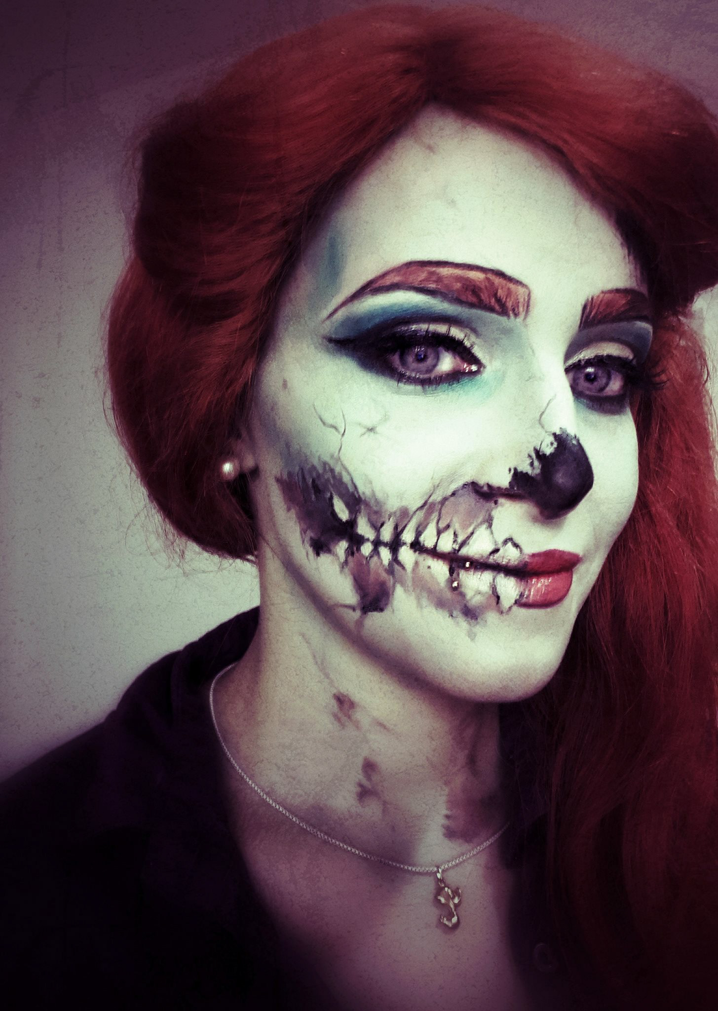 Maske: Vivien L. Frischkemuth