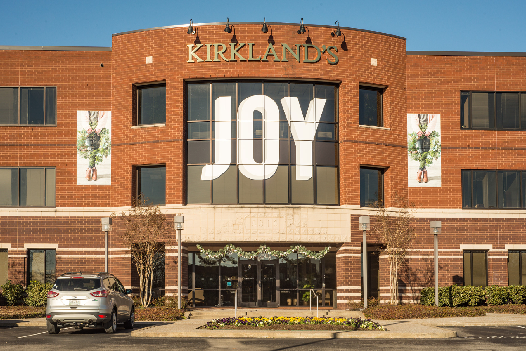 Kirkland's Christmas Joy - 2019