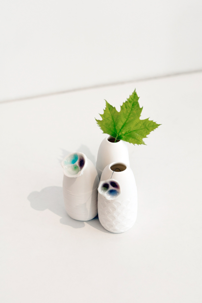 Soliflore en porcelaine 20€ - Fleur en porcelaine 8€