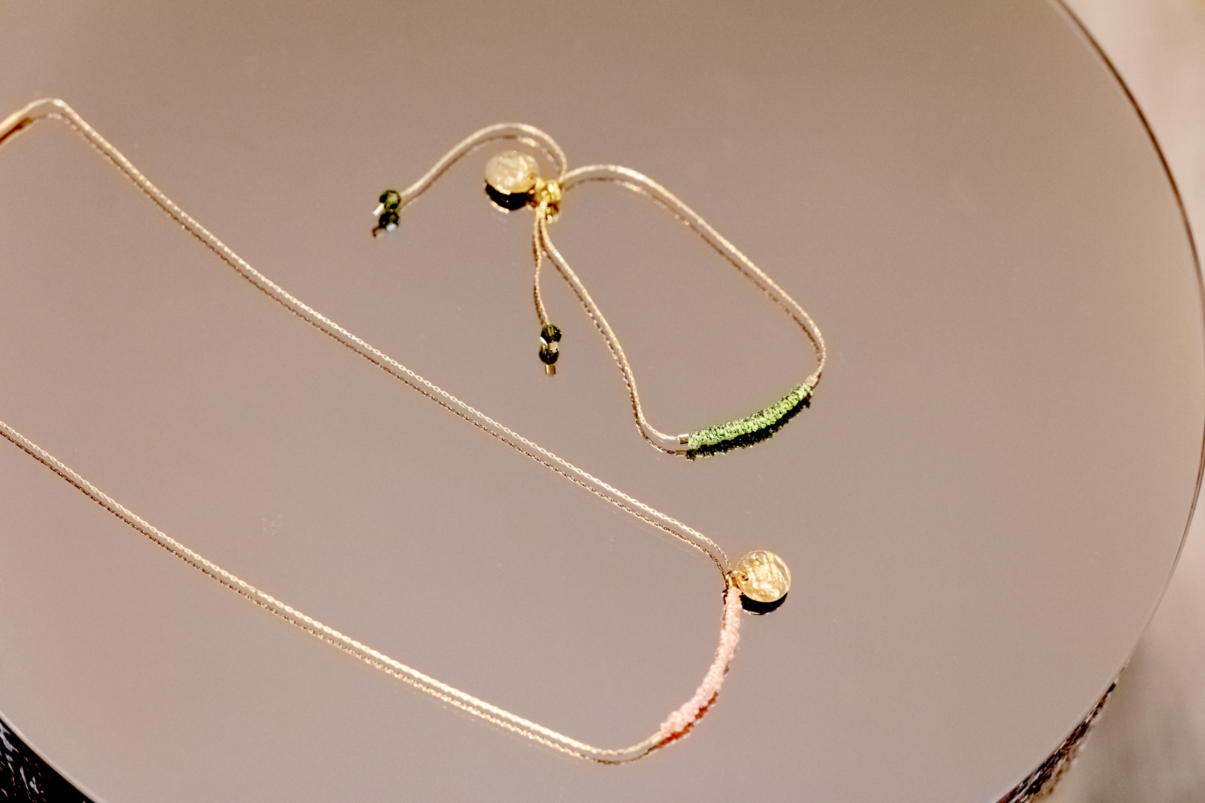 Collier et bracelet minimal plaqué or - 65€ et 38€
