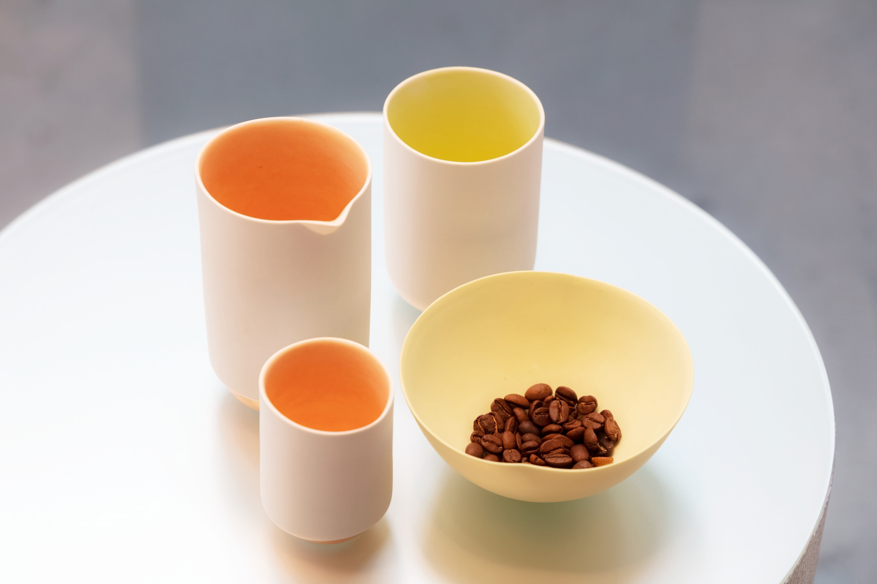 Pichet et tasse en porcelaine de 27€ à 75€