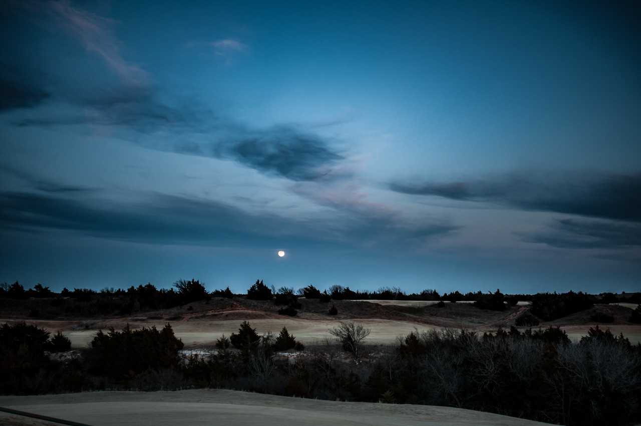 Moonrise Western Oklahoma