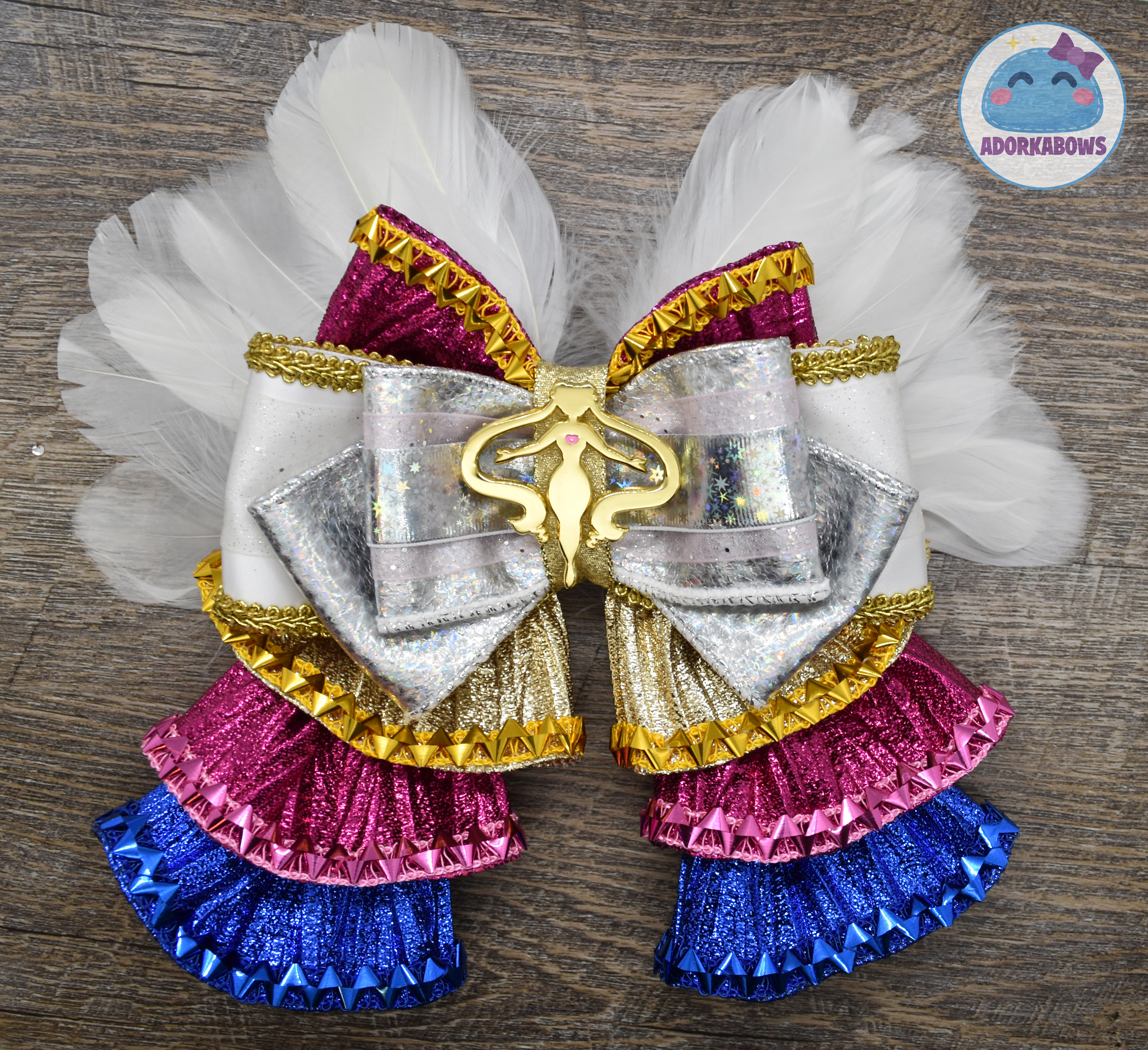 Center pin by madhatterkyoko (Instagram)