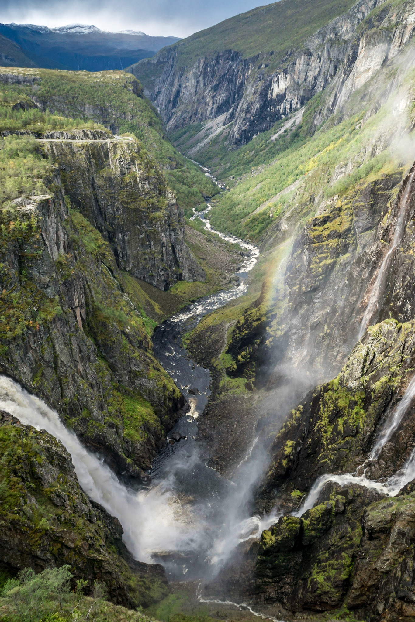 Sony ILCA-77M2 | DT 16-50mm F2.8 SSM @ ISO 100 | 16 mm | f/9 | 1/60 s