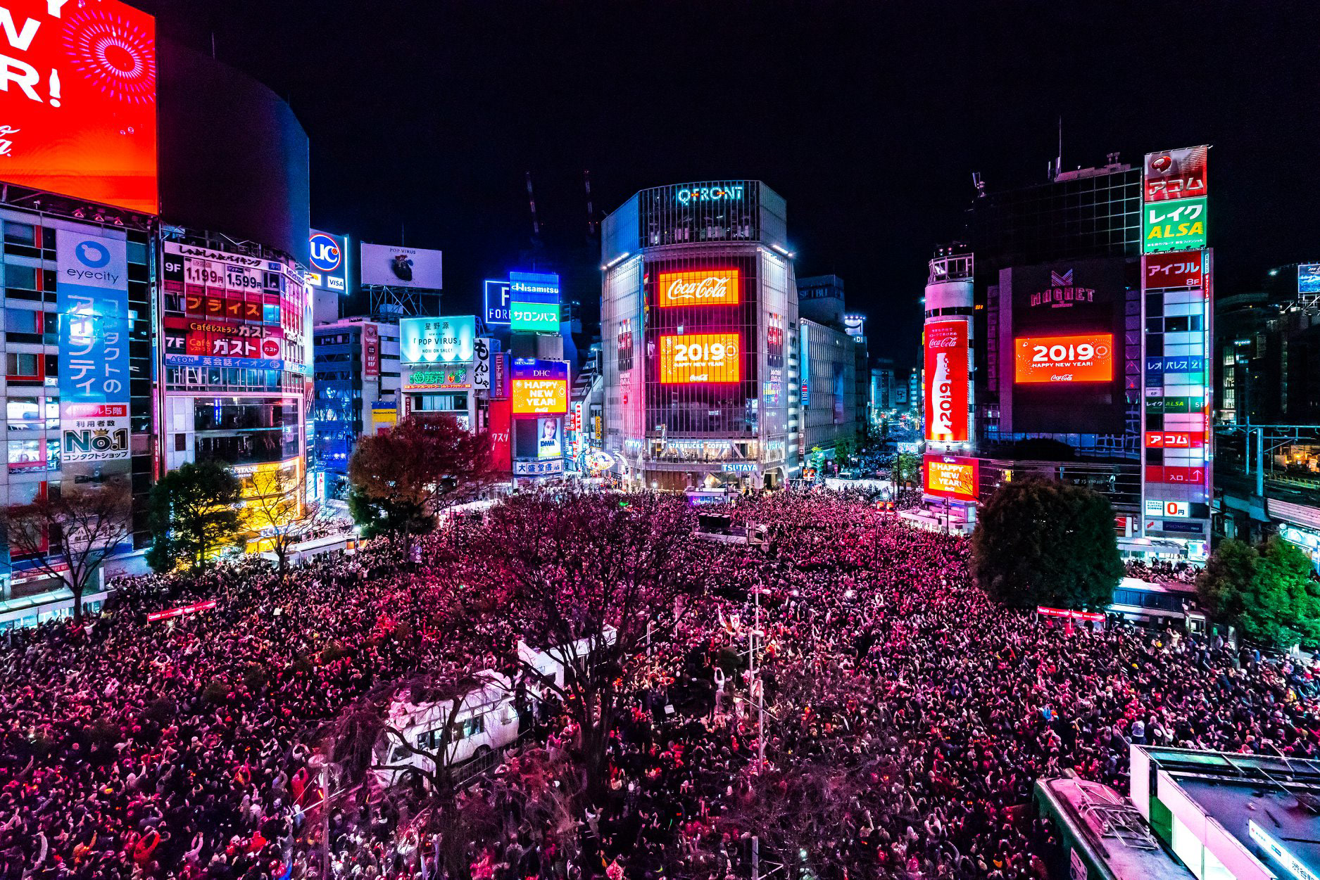 スクランブル交差点年末カウントダウン／東京都渋谷区