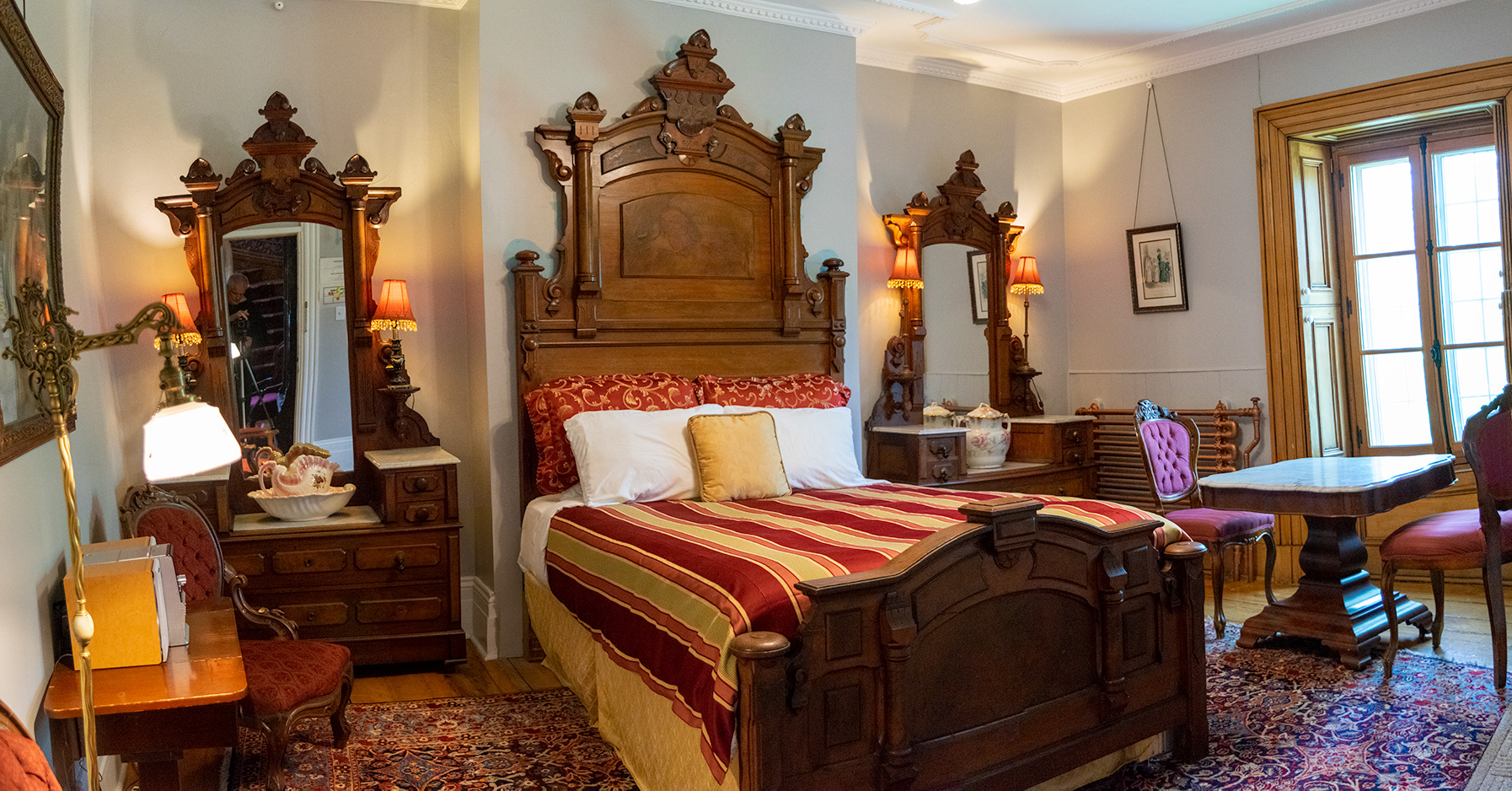 Queen size bed