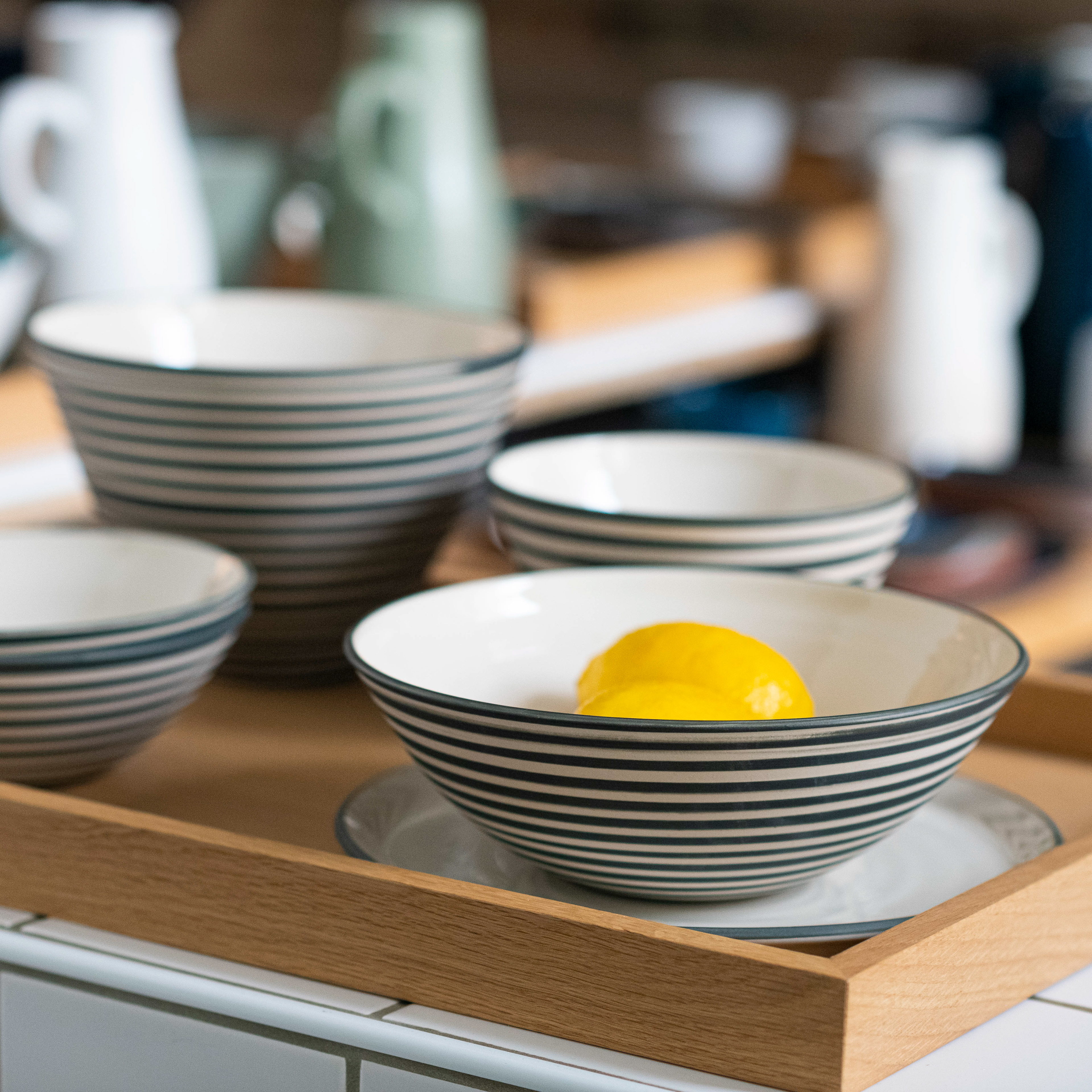 Assiette de dégustation 46€ / Bol petit modèle 32.25€ / Bol moyen modèle 75€ / Saladier grand modèle 135€ /Coupe moyen modèle 45e et grand modèle 89€