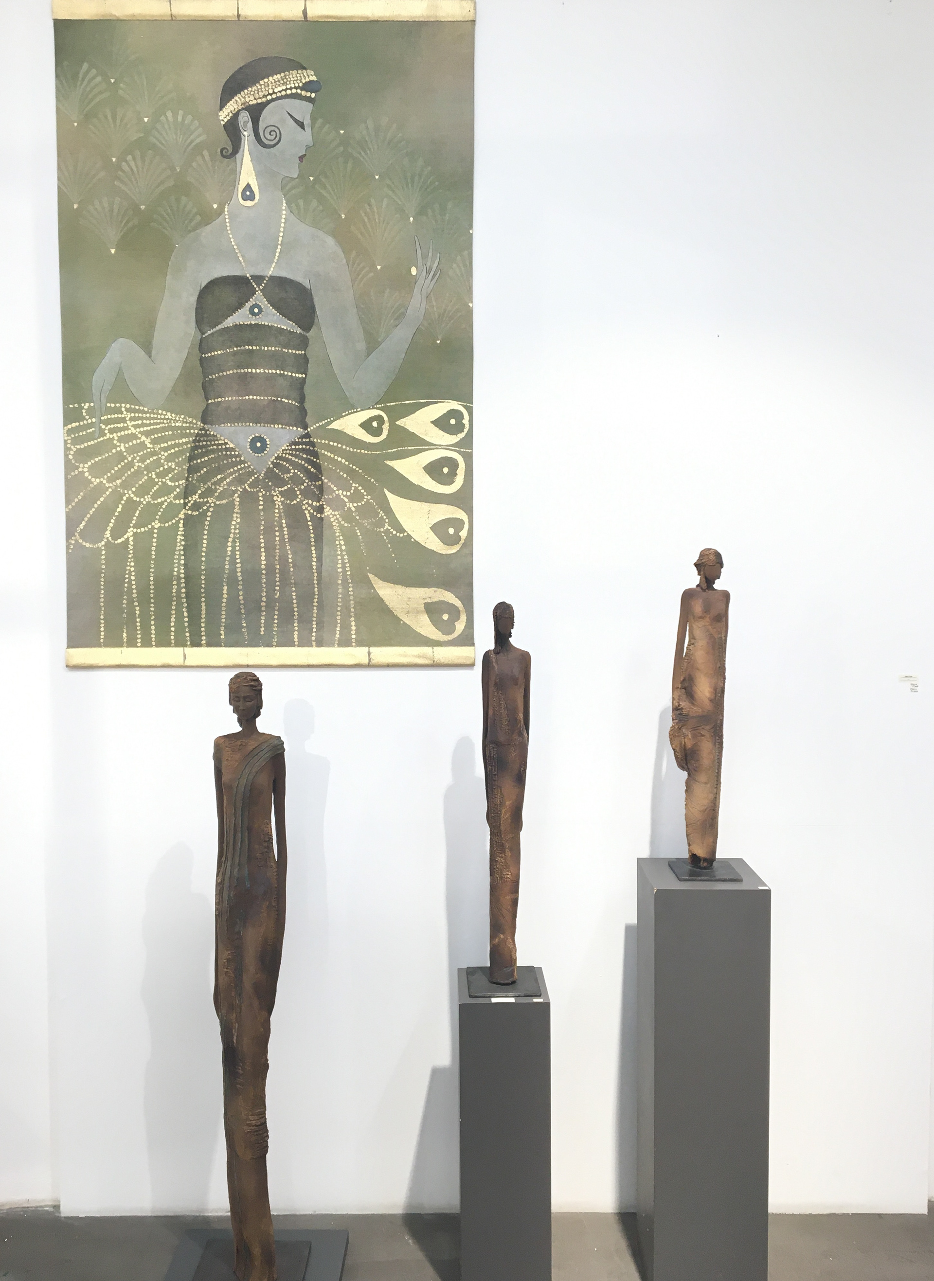 Sculptures Femme - Grès - Hauteur de 74cm à 140cm - de 960€ à 2800€