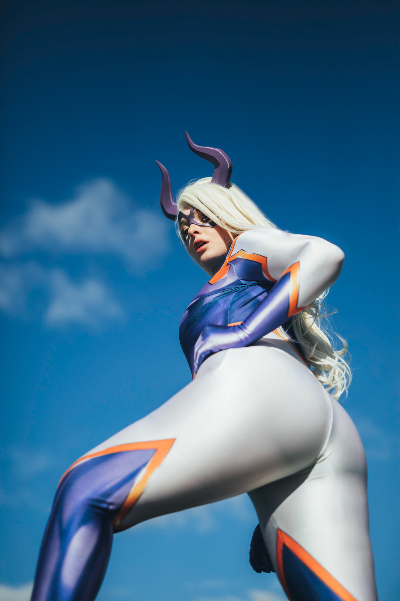 @beckahsuicide as Mount Lady