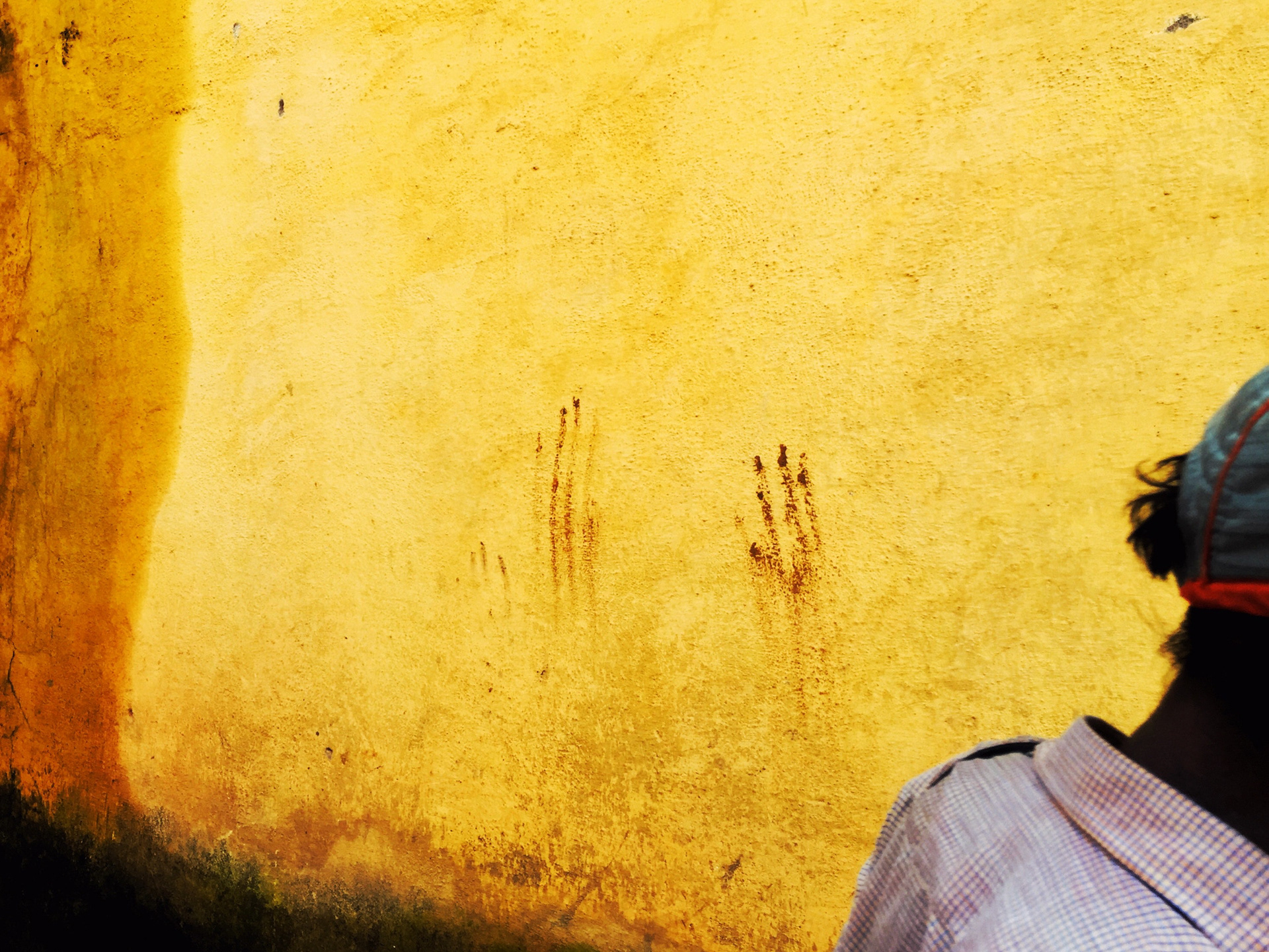 Imprint on Yellow wall. Mangalore, 2016