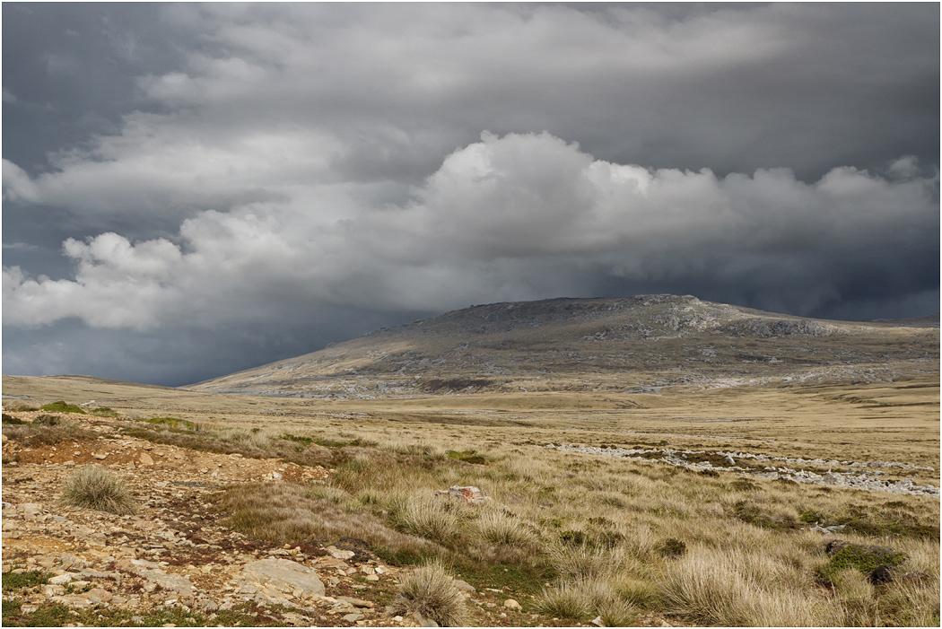 Storm approaches Stanley