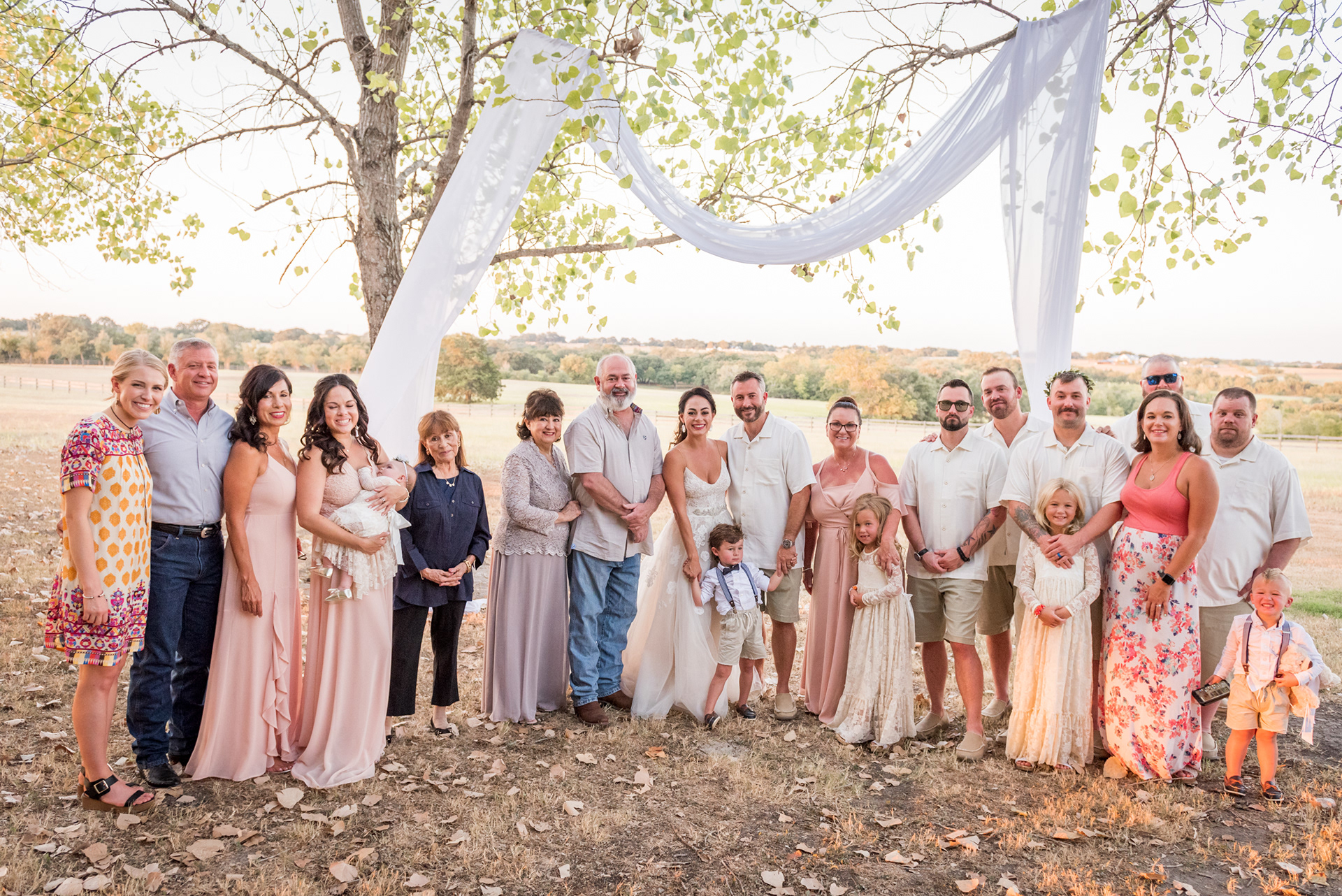 Wedding Day Photos taken in Brenham, TX by Wedding Photographer Aaron Resop @ permavista ranch & resort, Brenham, TX 77833