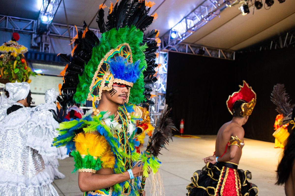 Do 13 ao 20 (Re)Existência do Povo Negro: Maracatu Az de Ouro (CE). Sesc Campo Limpo, 2019.