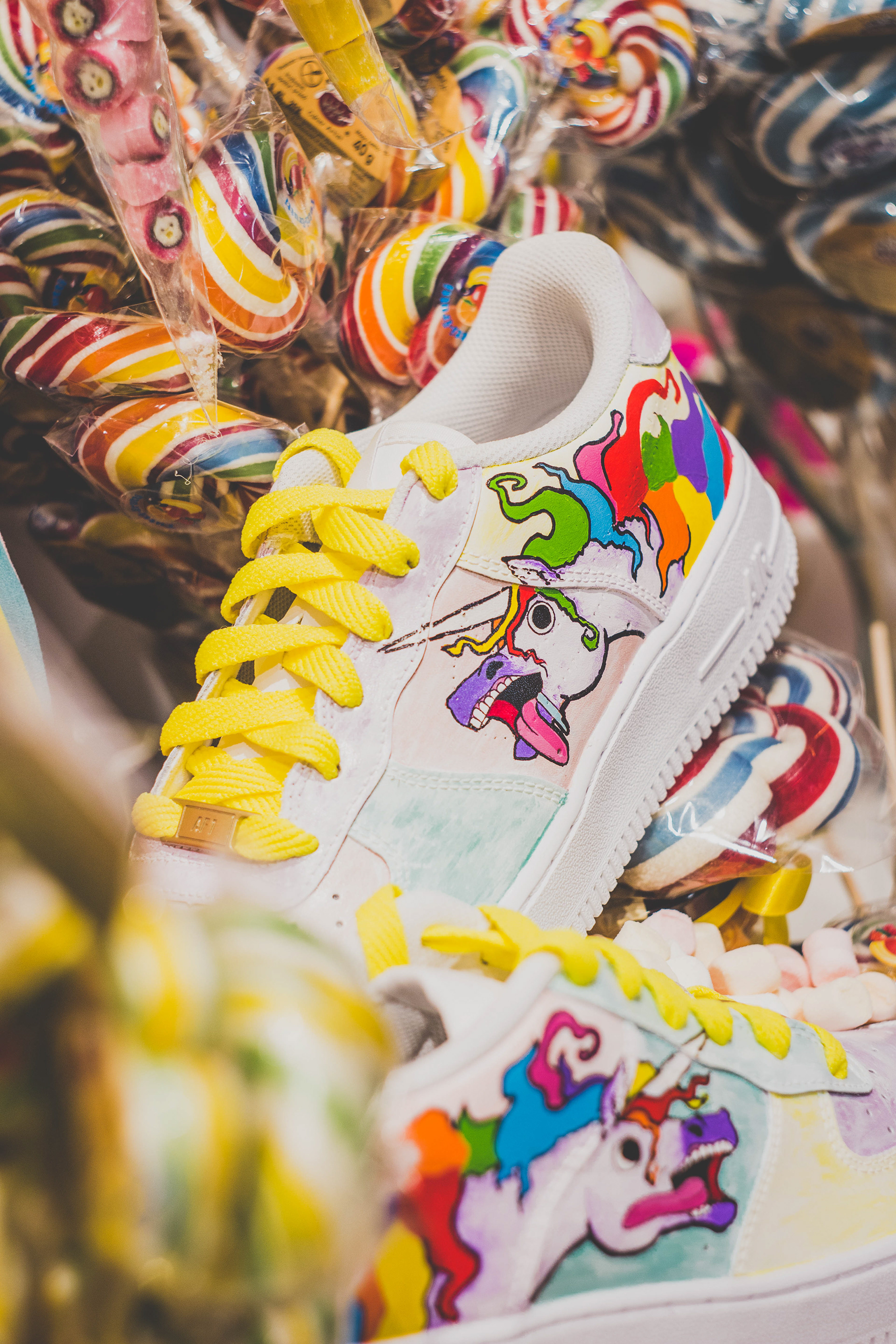 OuQuier Customs