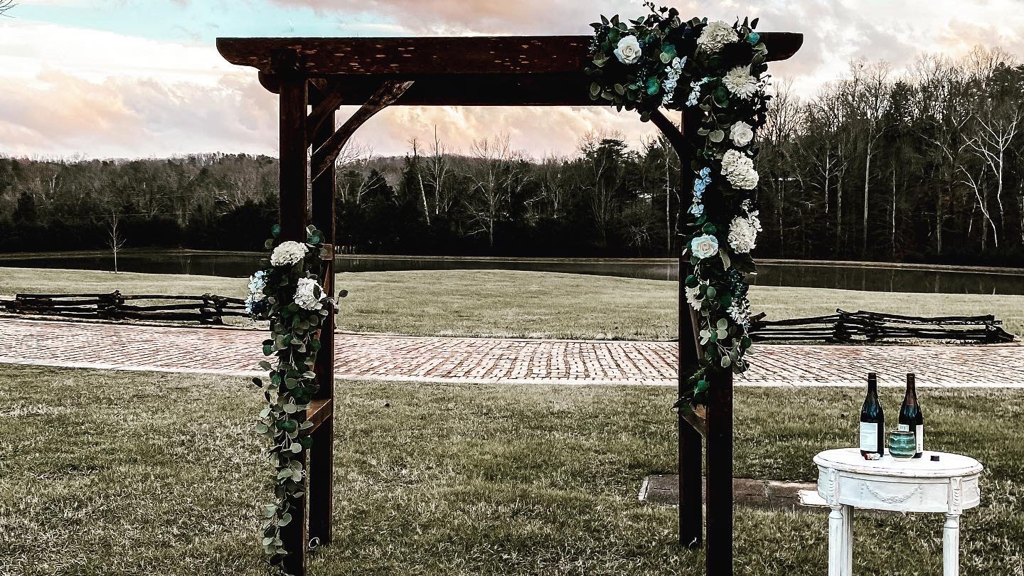 Florals & Tablescape done ByMeredithAnne