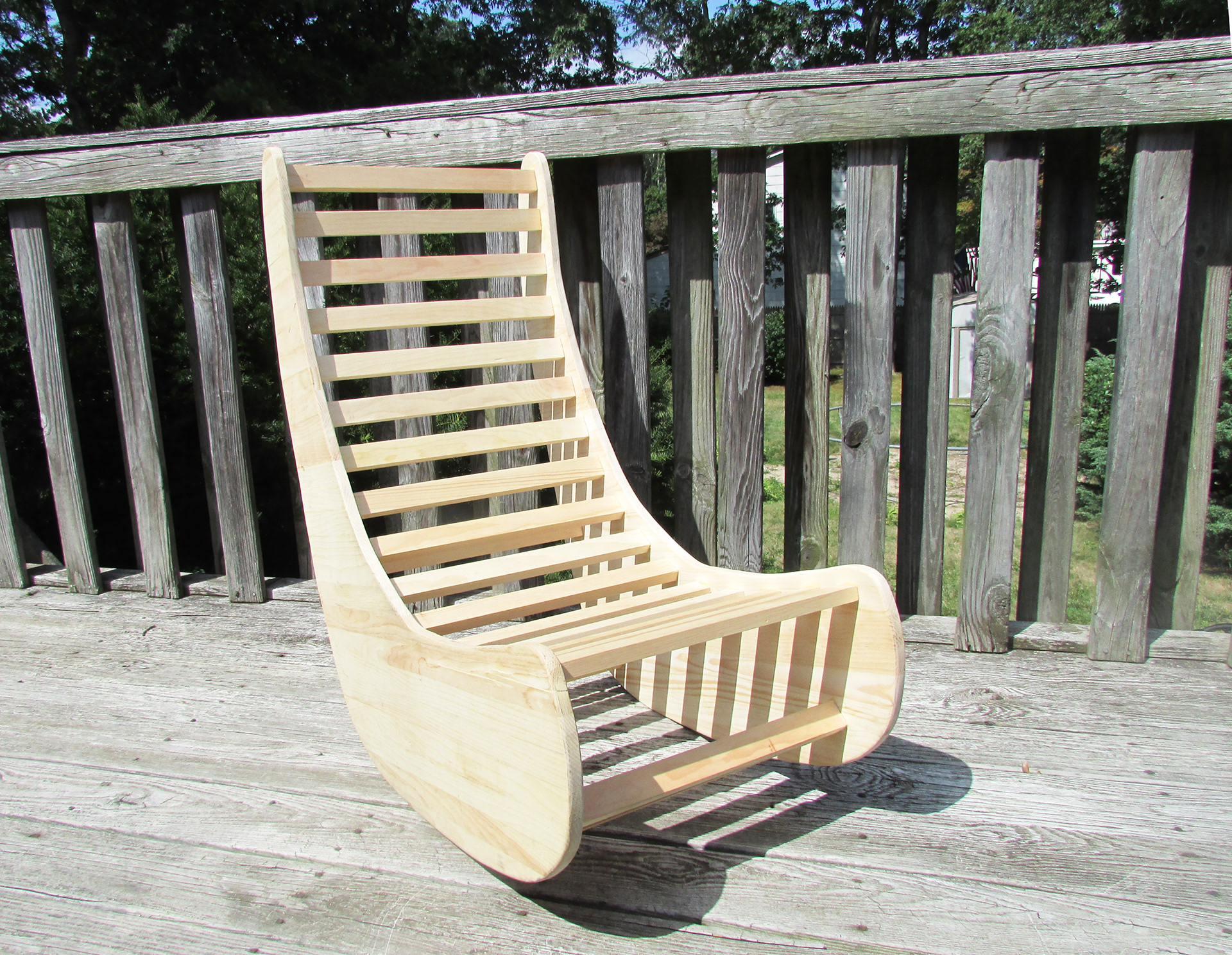 Only 2x1 pine boards were used