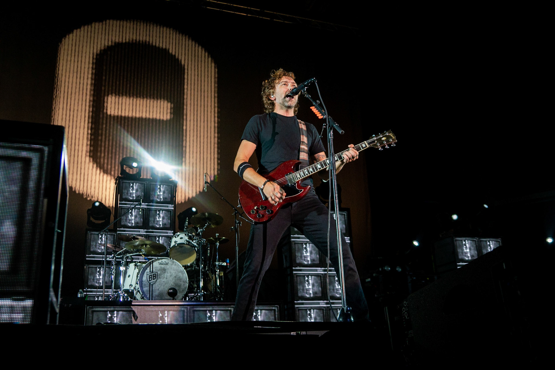 RISE AGAINST