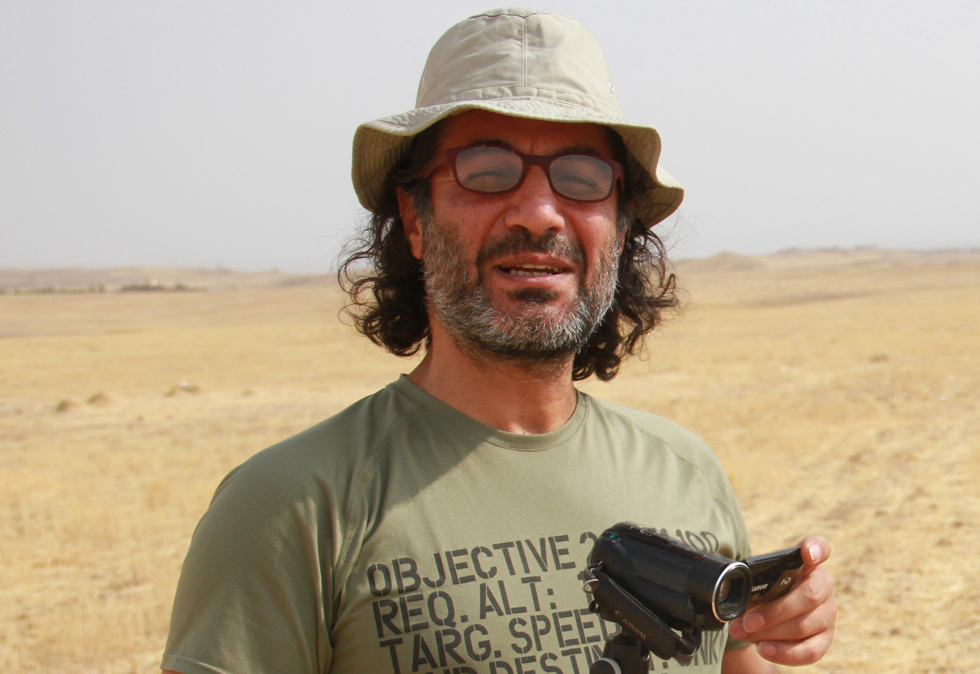 ZARADASCHT AHMED, DOCUMENTALISTA