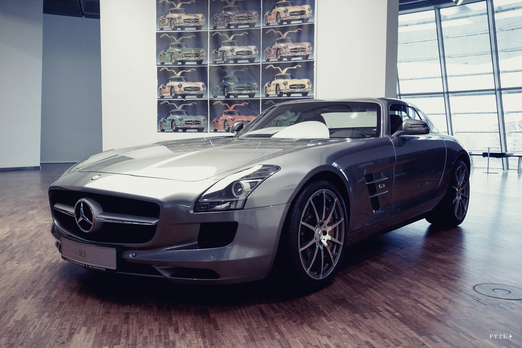 2012 Mercedes Benz SLS