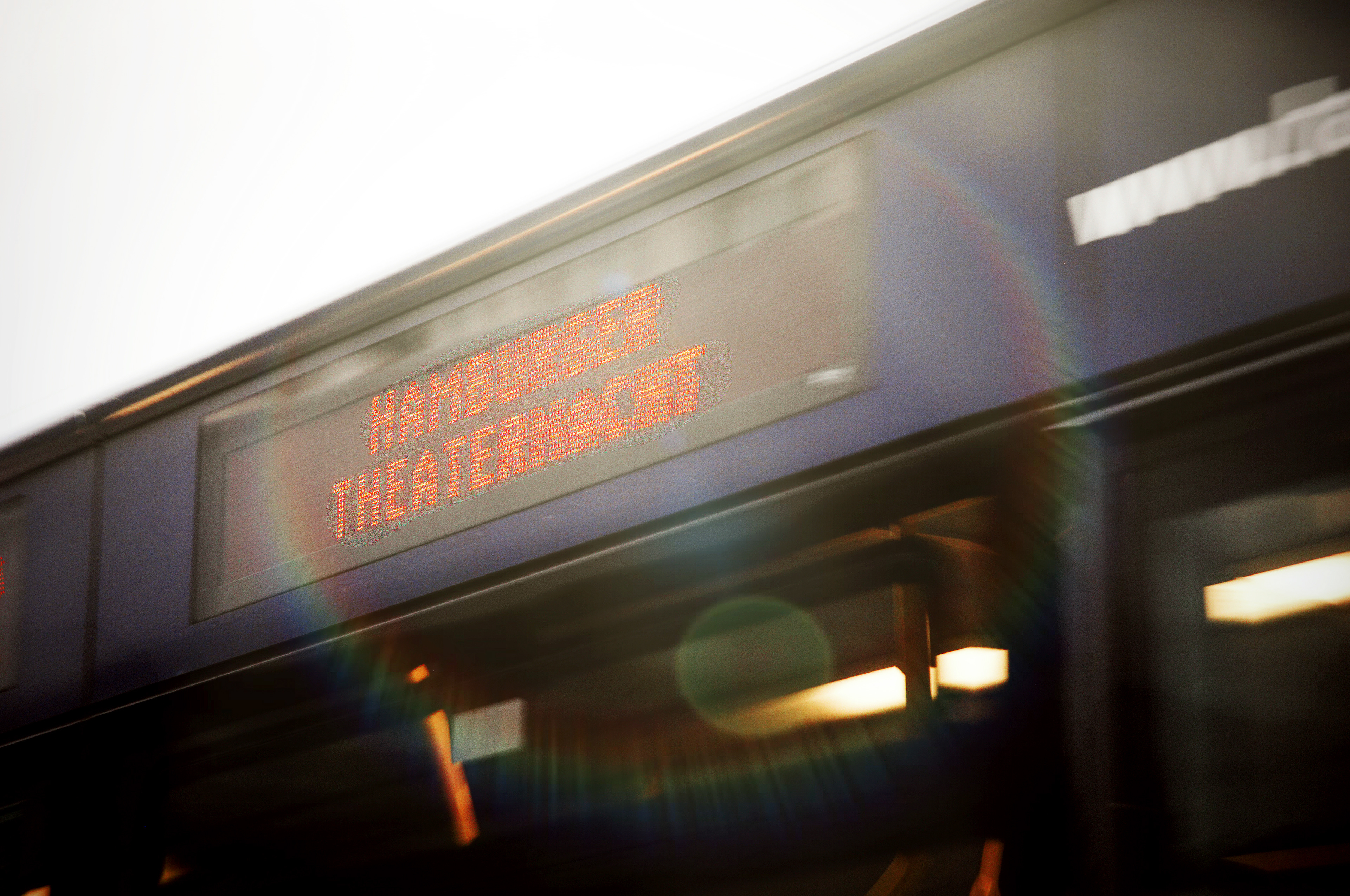 bus mit hamburger theaternacht led