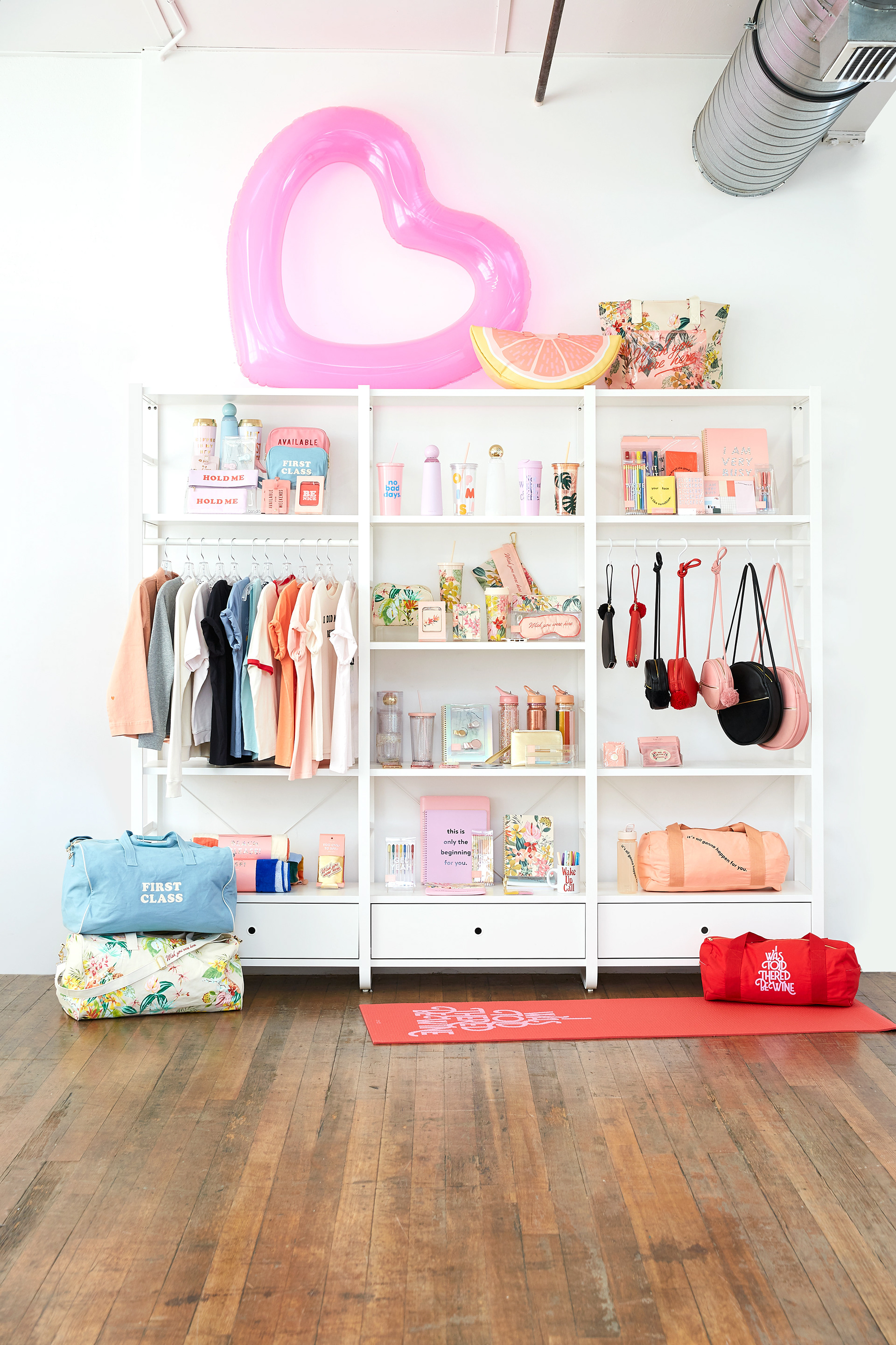 product setup and placement for wholesale visual merchandising guide