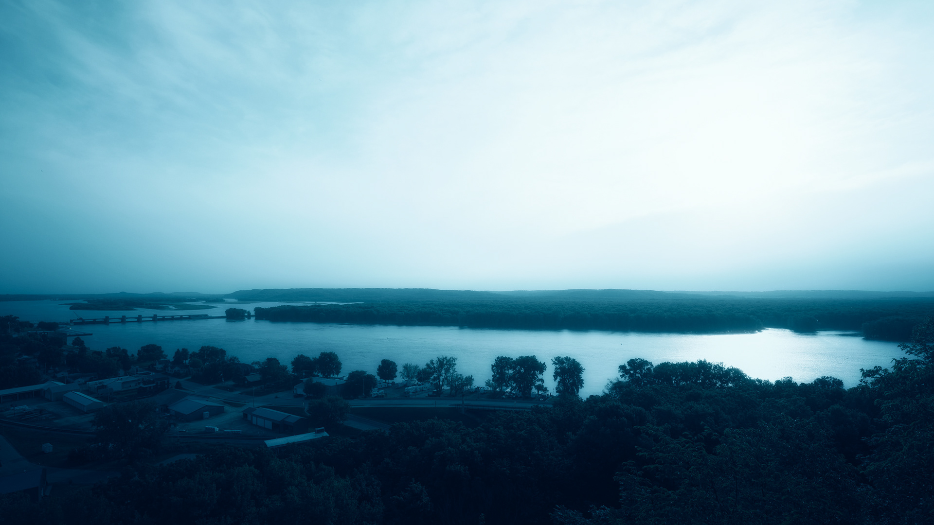 Mississippi River Bellevue, Iowa travel photography