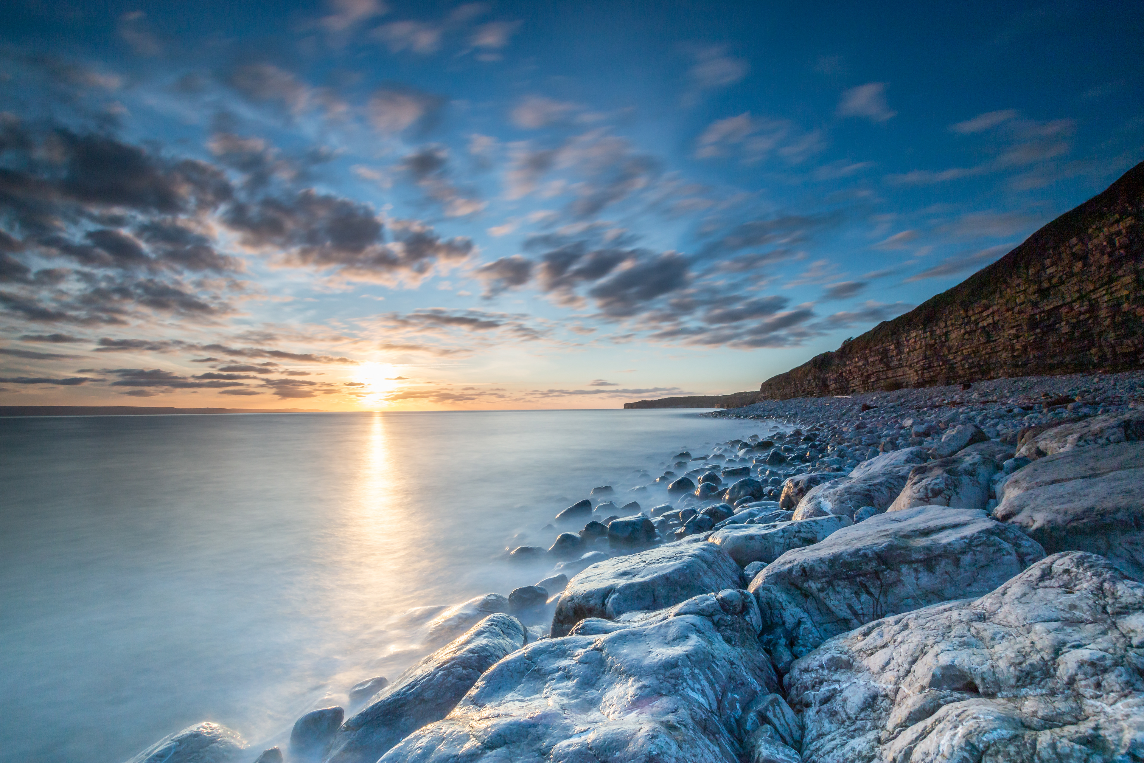 Llantwit Rock Armour LE