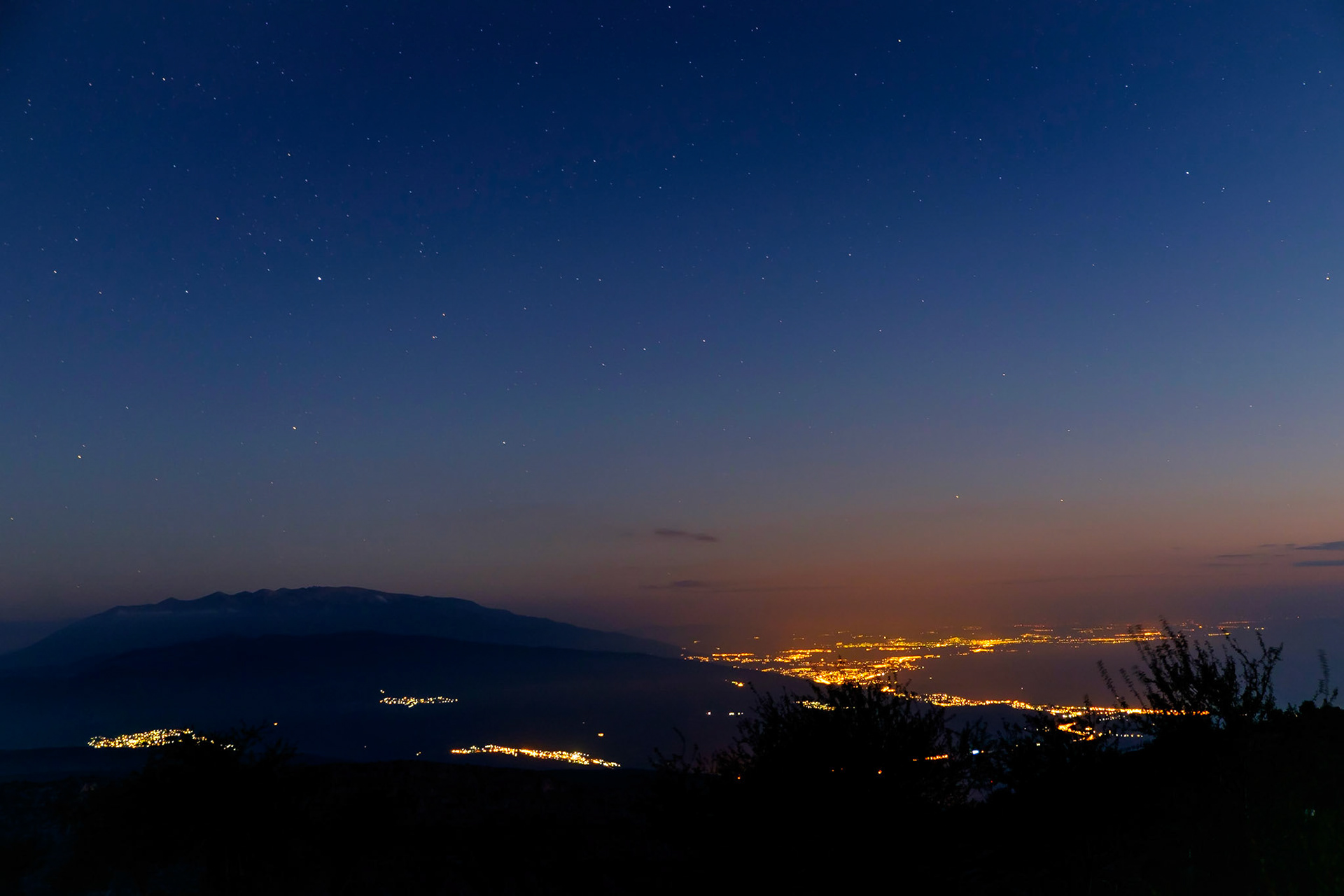 Sunrise from mount Ossa