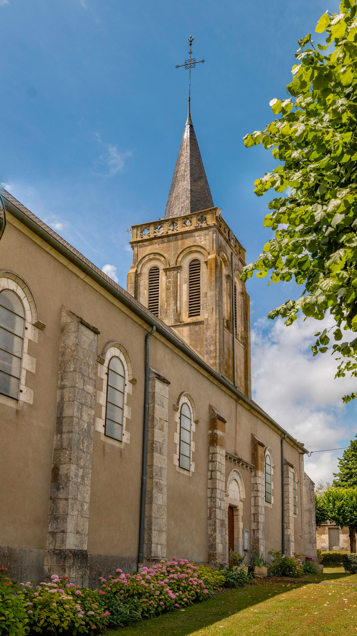 Eglise de Jalognes