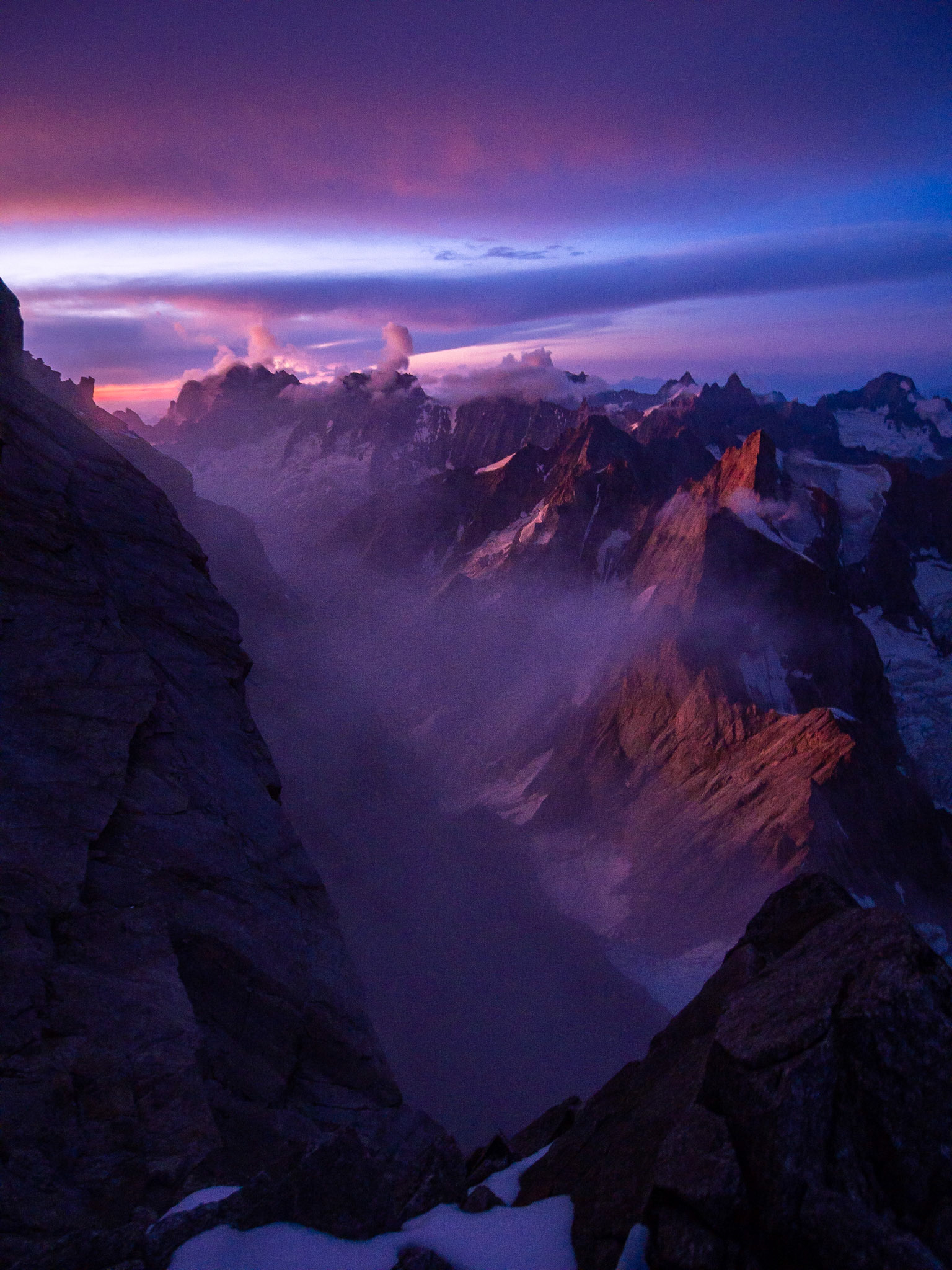 Biwakblick von den Grandes Jorasses