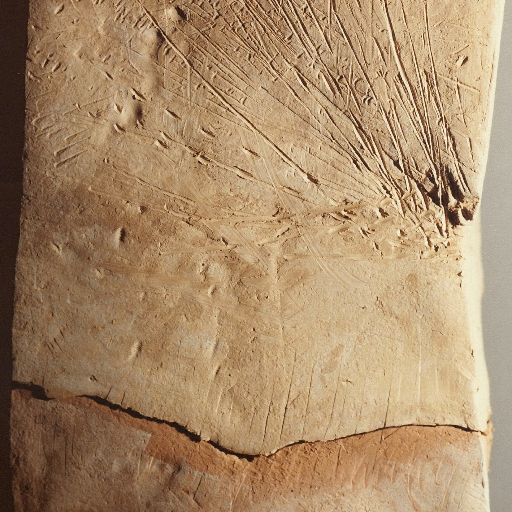   11 COLUMNS 1980 - terracotta - detail of a column