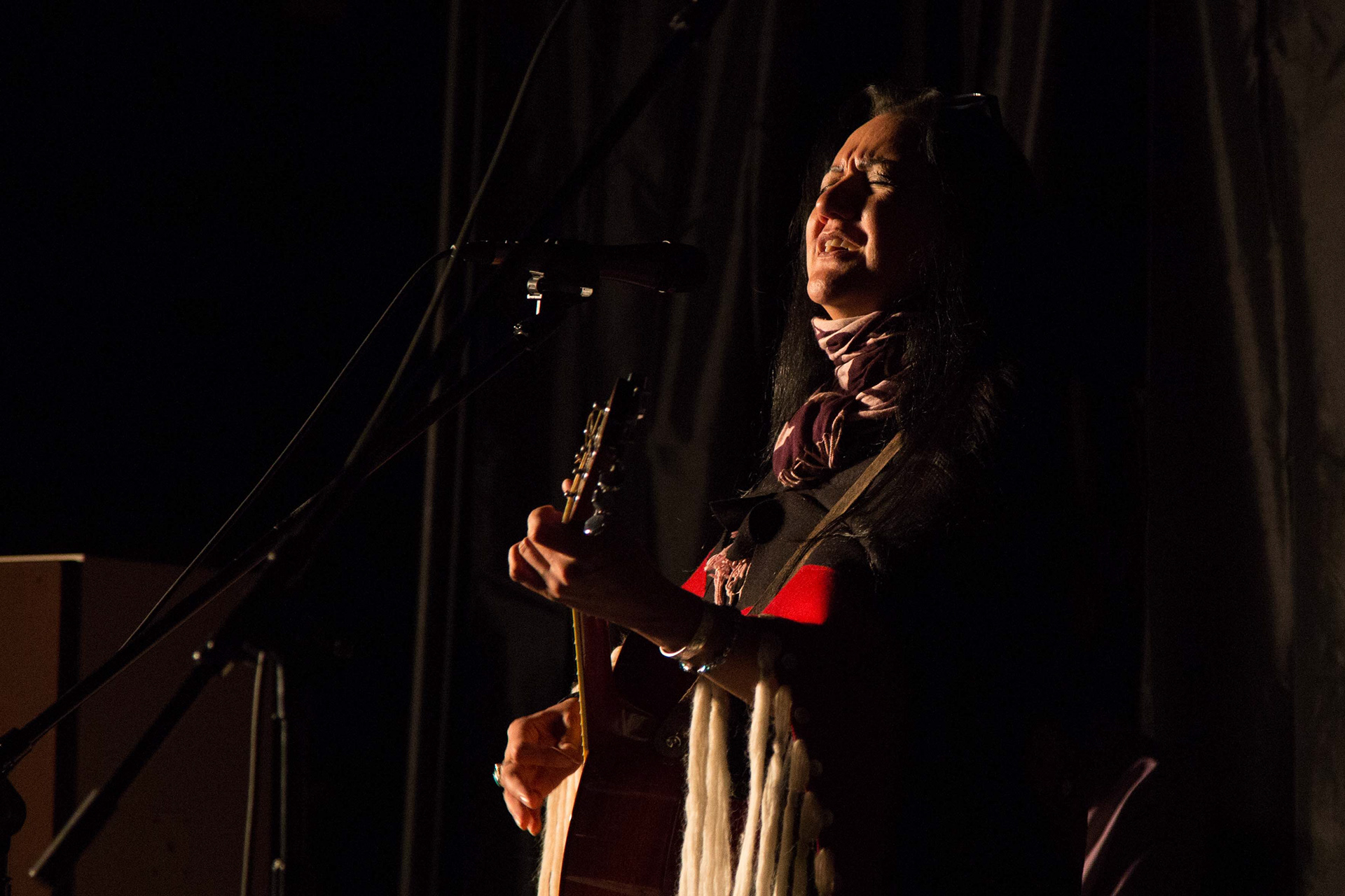 Cheryl Bear performing at Bez Arts Hub in Langley, BC / April 07 2017