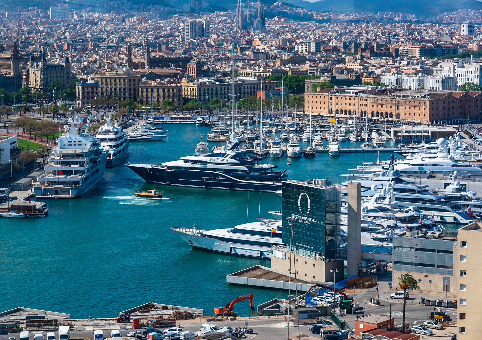 Super Yachts a plenty!