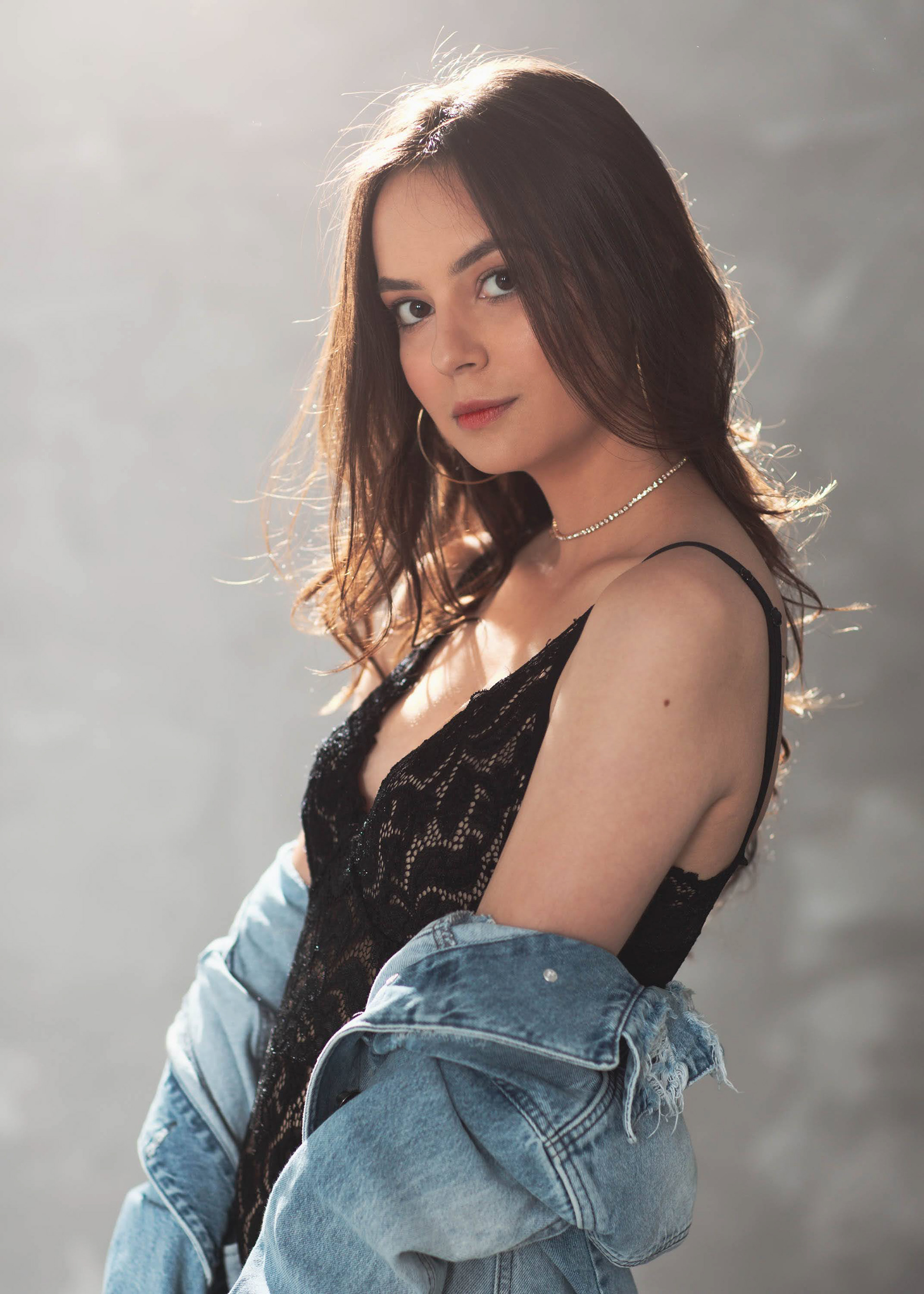 Ensaio fotográfico feminino em estúdio em Videira/SC