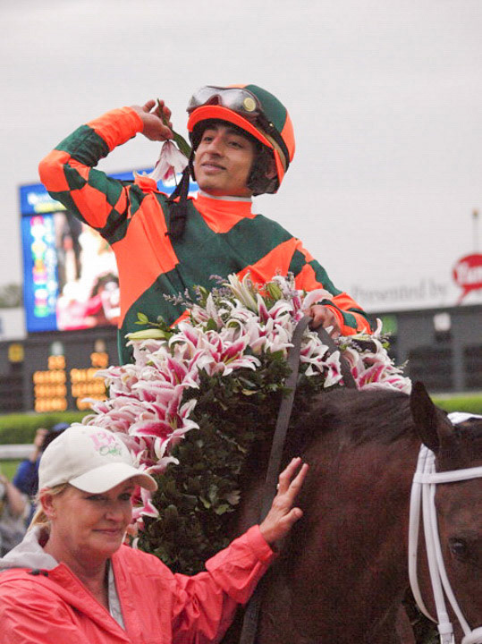 2008 Kentucky Oaks Winner.
