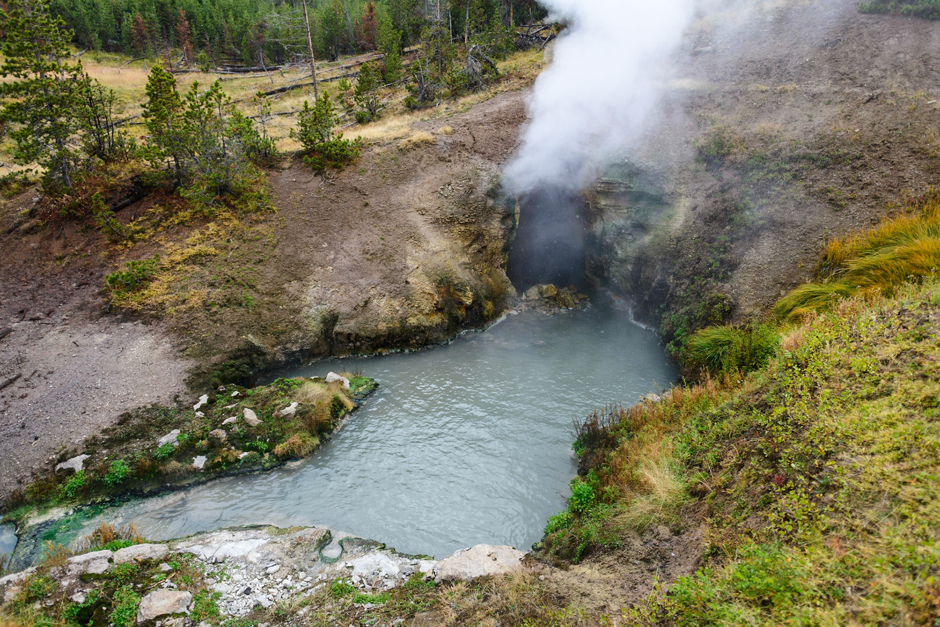 Dragon's Mouth Spring