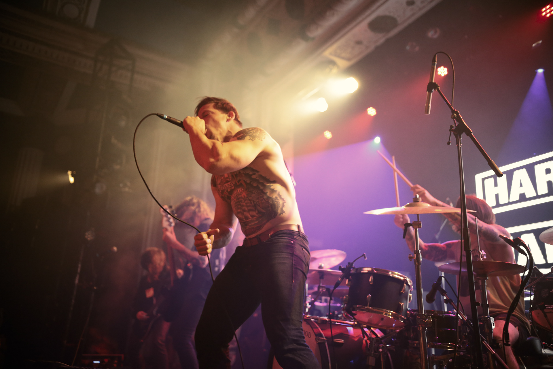 CLYDE JENNINGS CONCERT PHOTOGRAPHY - HARM'S WAY