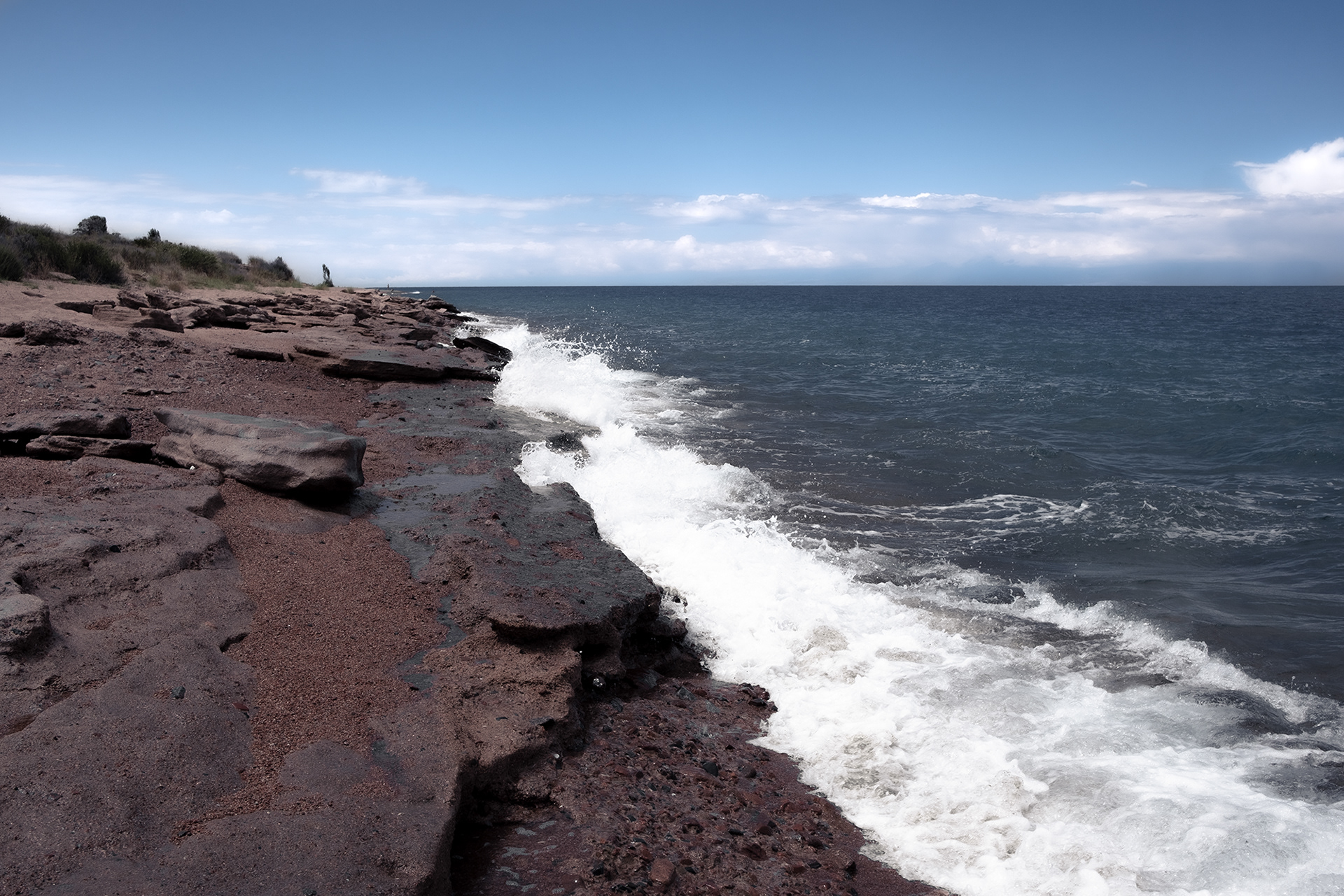 Au bord du lac Issyk Kul, Kirghizstan © Martin Peterolff