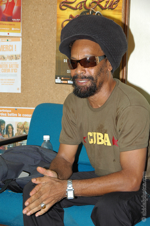 1"Pas moli" Pôglo, trop ton reggae!