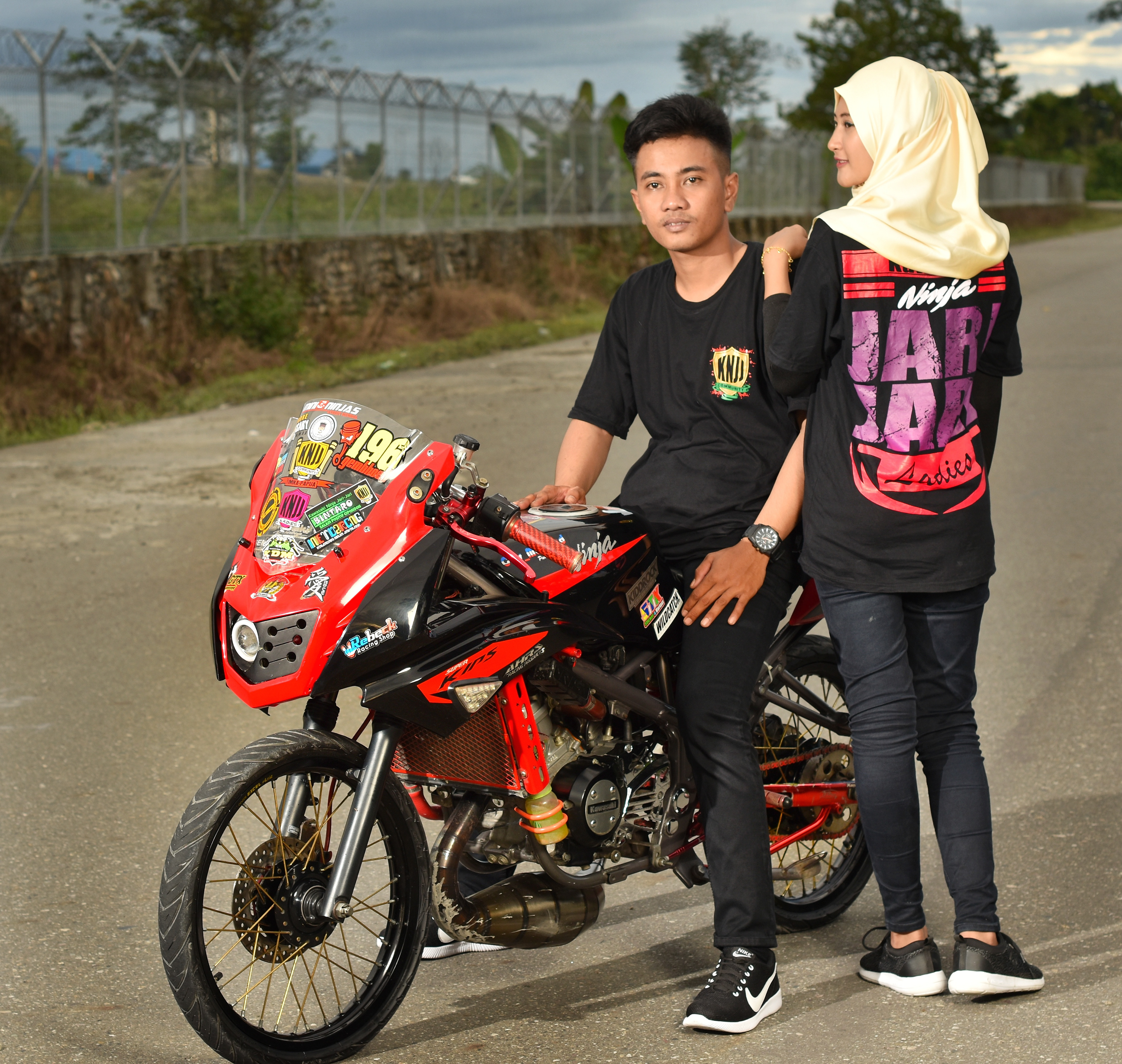 Gaya Foto Anak  Motor  Ninja  foto candid kekinian