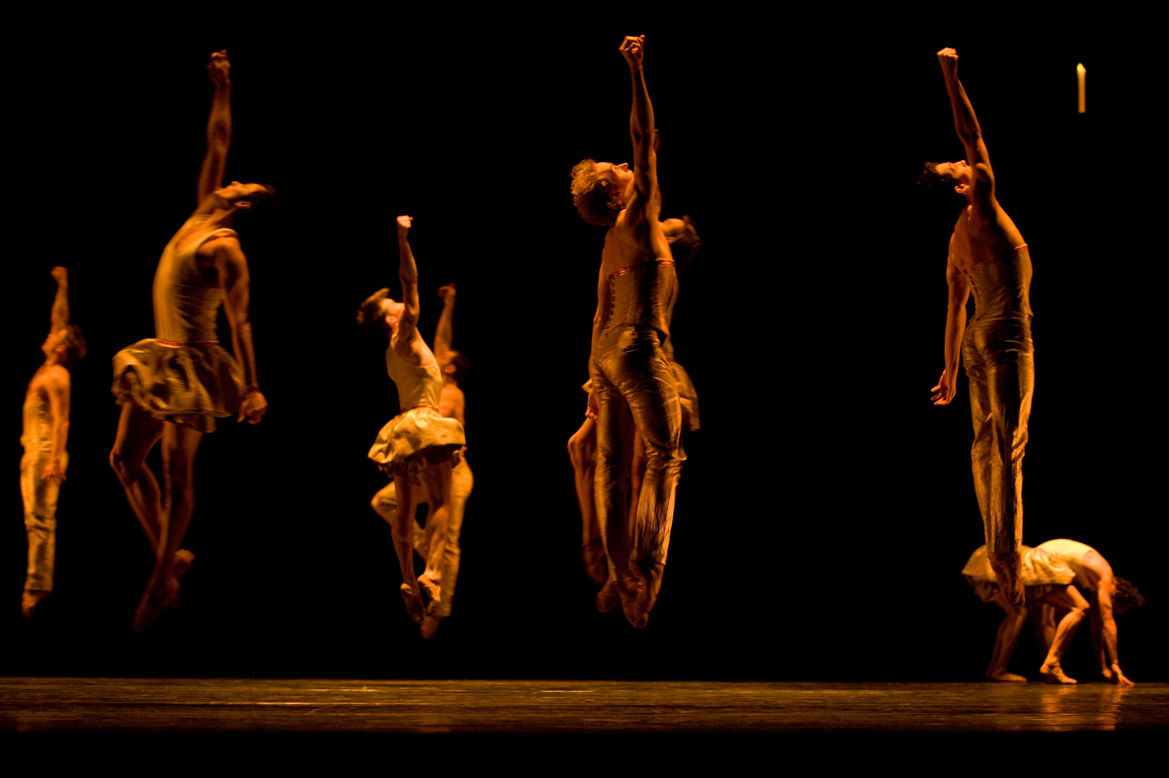 "Altro Canto" choreography by Jean-Christophe Maillot