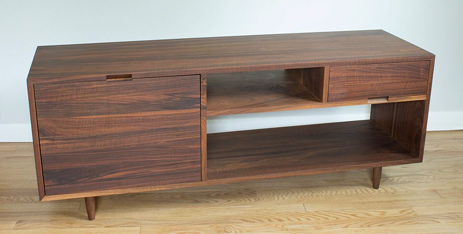 MEDIA CONSOLE | 2014 | WALNUT