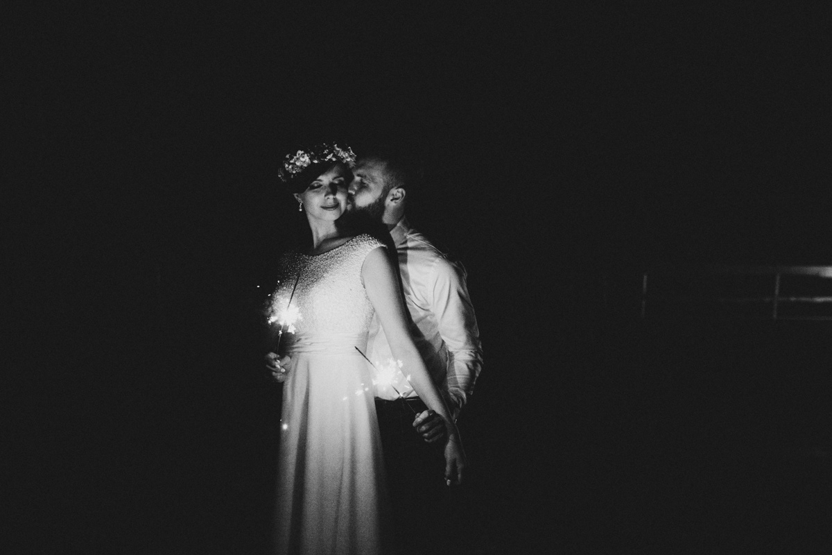 Reportaż ślubny Olsztyn. Osada Dębowo. Fotografia ślubna Olsztyn. Slow wedding. Slow wedding mazury.