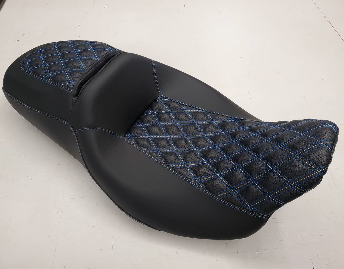 Luna's Custom Upholstery - Motorcycle Seats