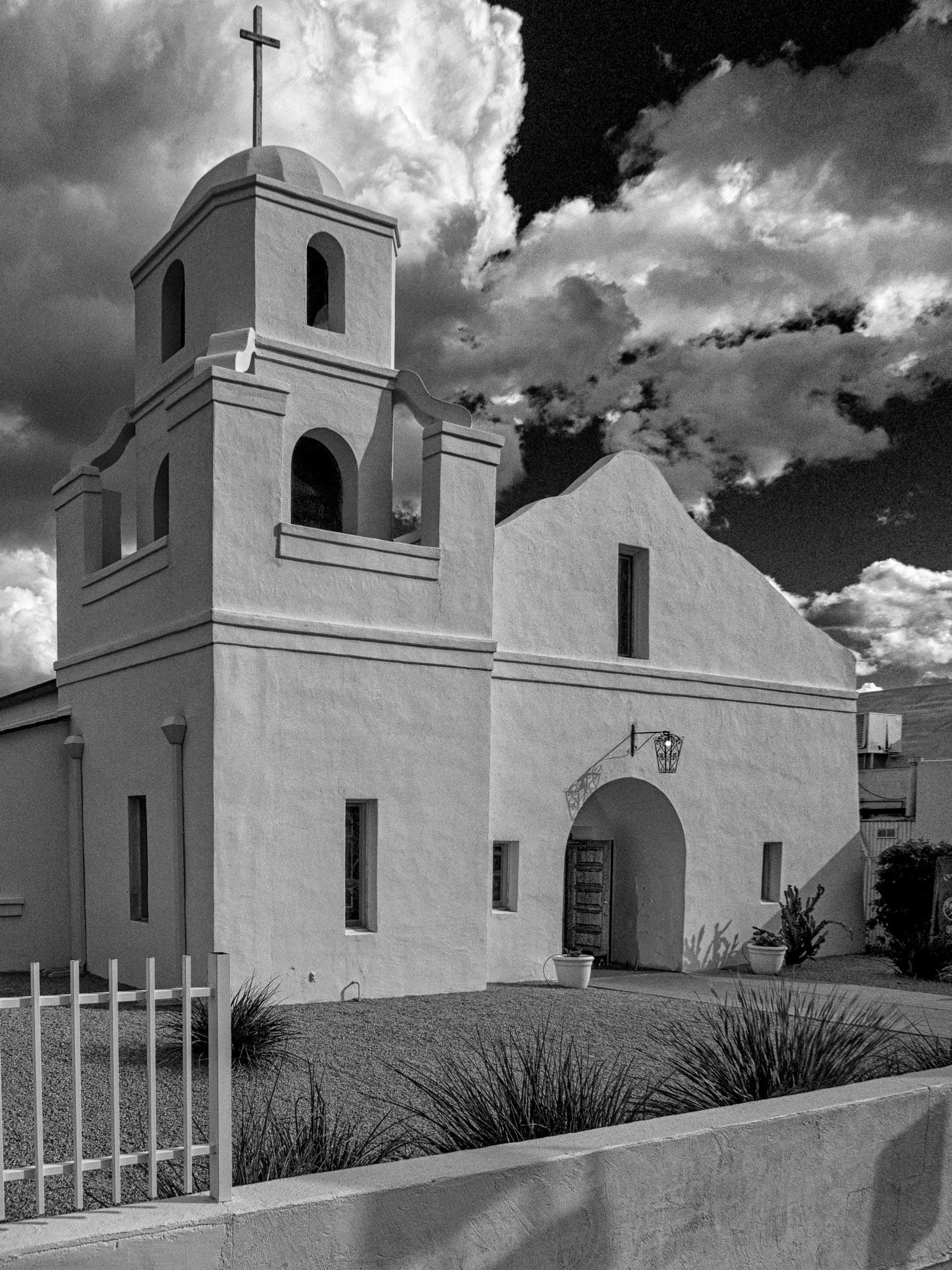 Black & White 00173
