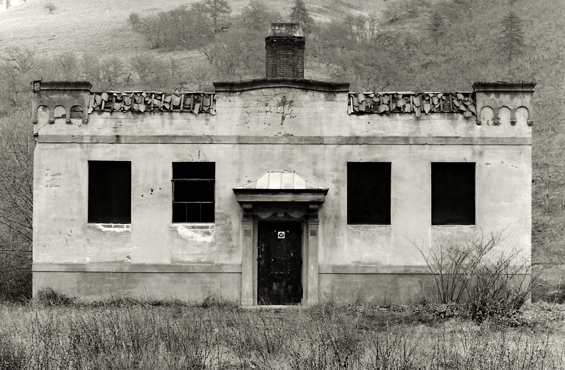 abandoned building, Klickitat, Washington
