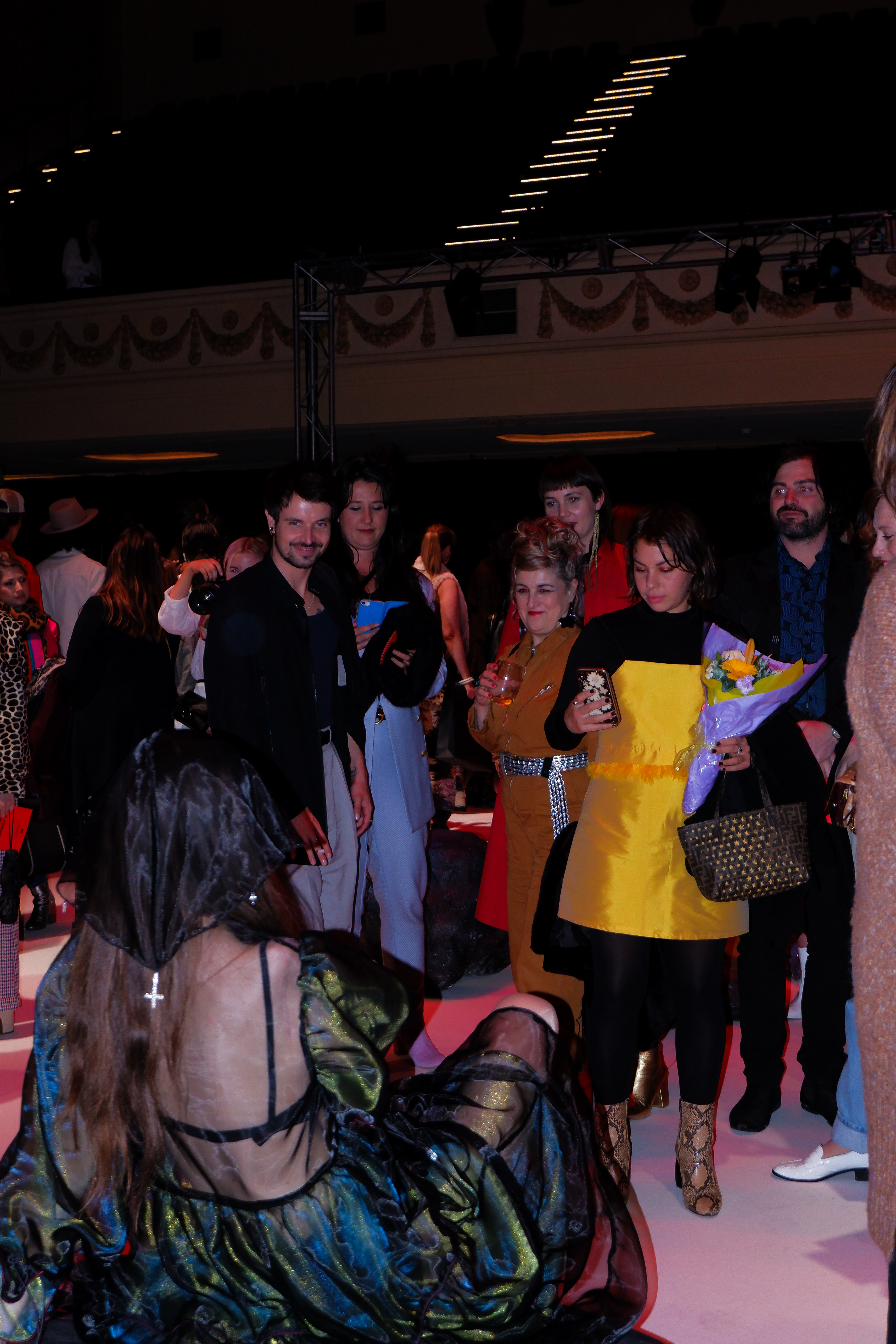 Post Runway 6