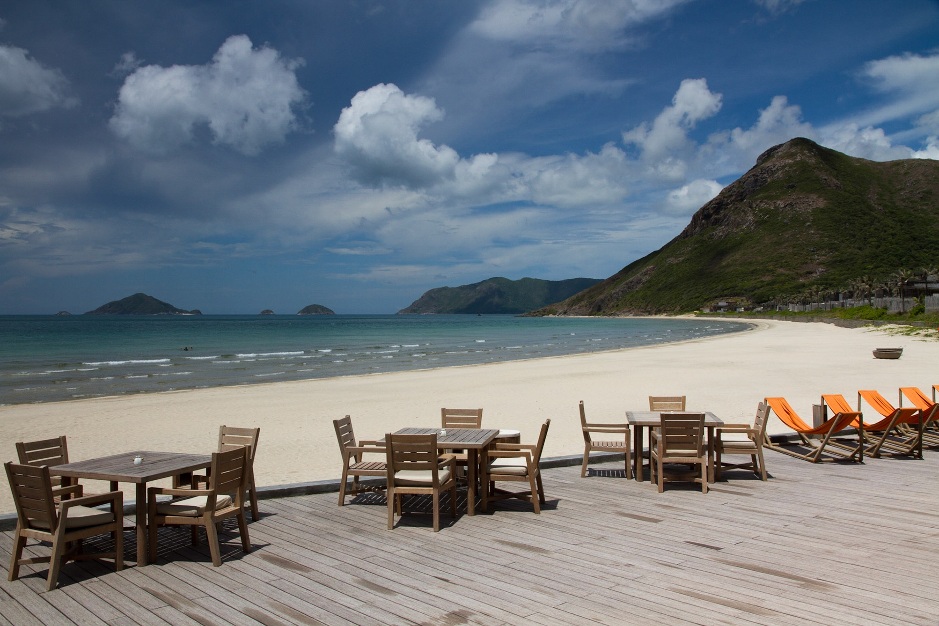 Six Senses, Con Dao
