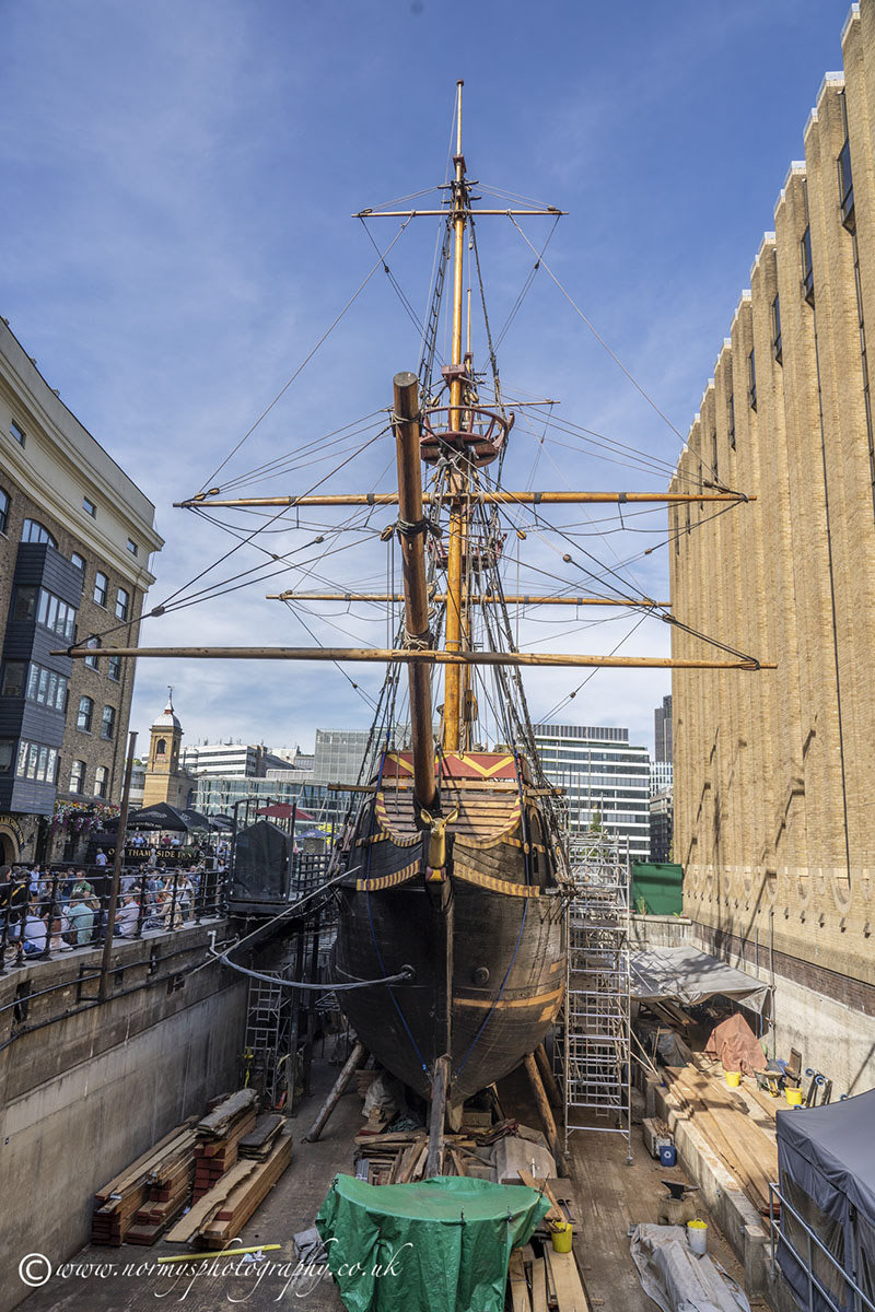 Golden Hinde